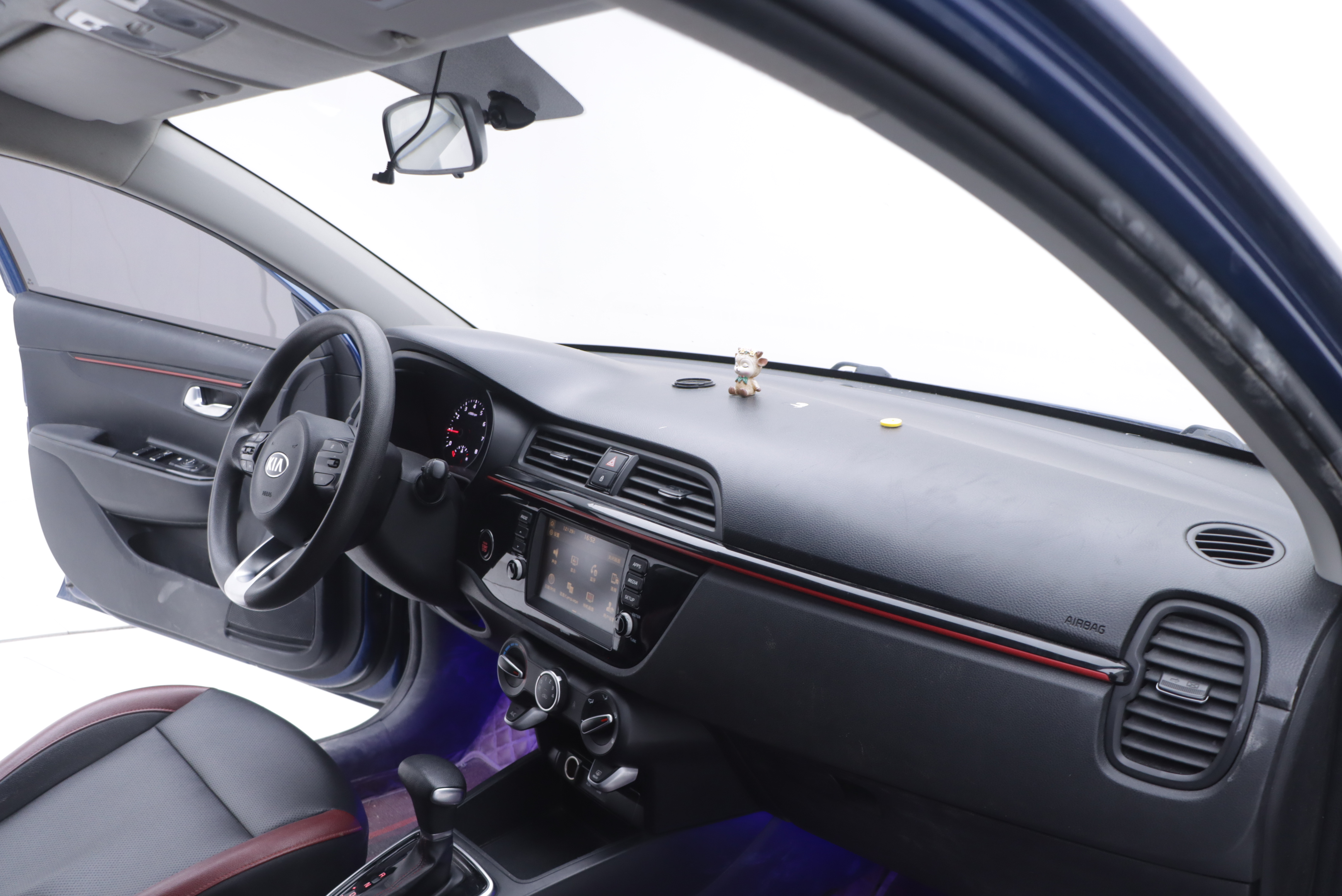 Kia Rio Cross 2018 صورة سيارة #23