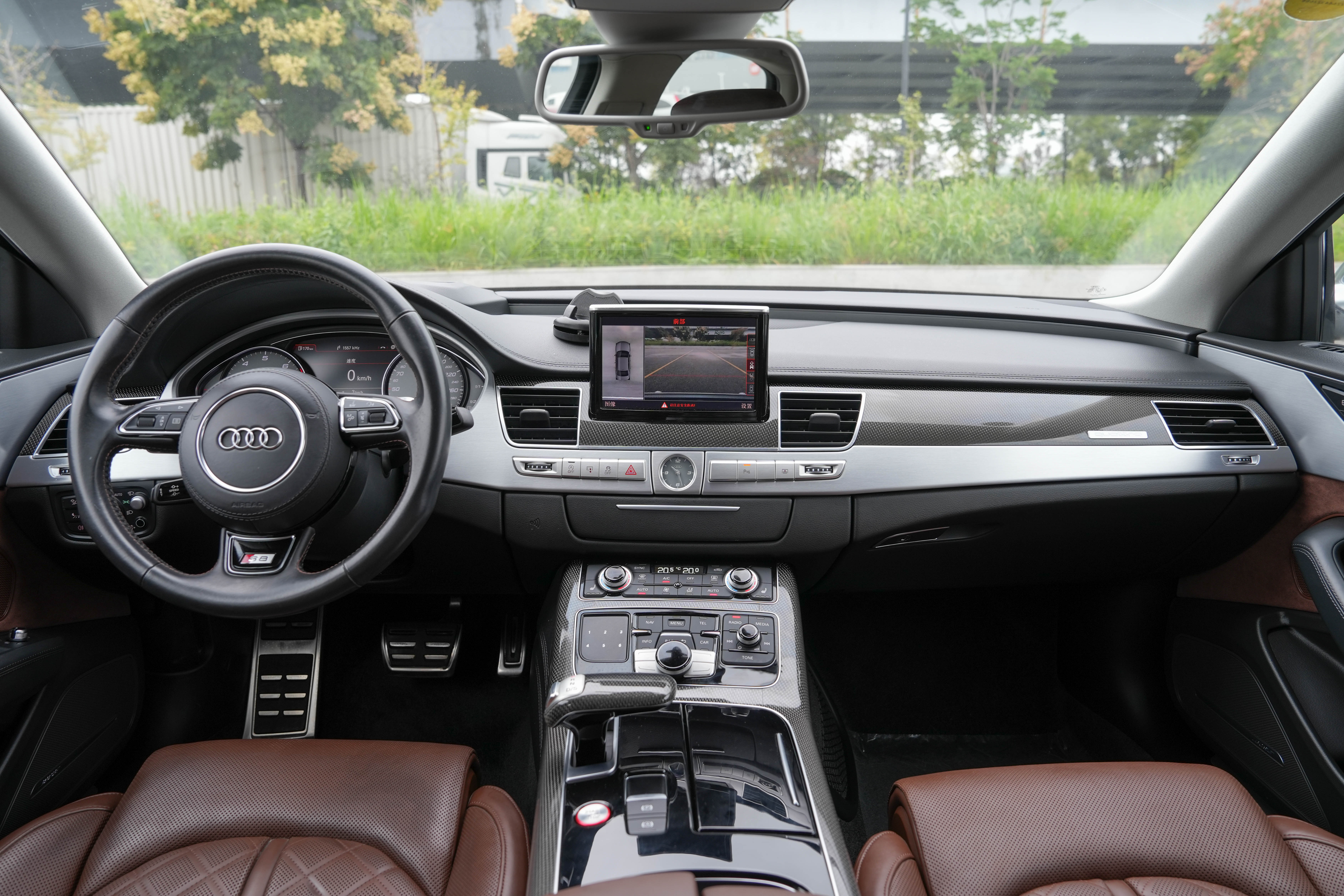 Audi S8 2017 car image #23