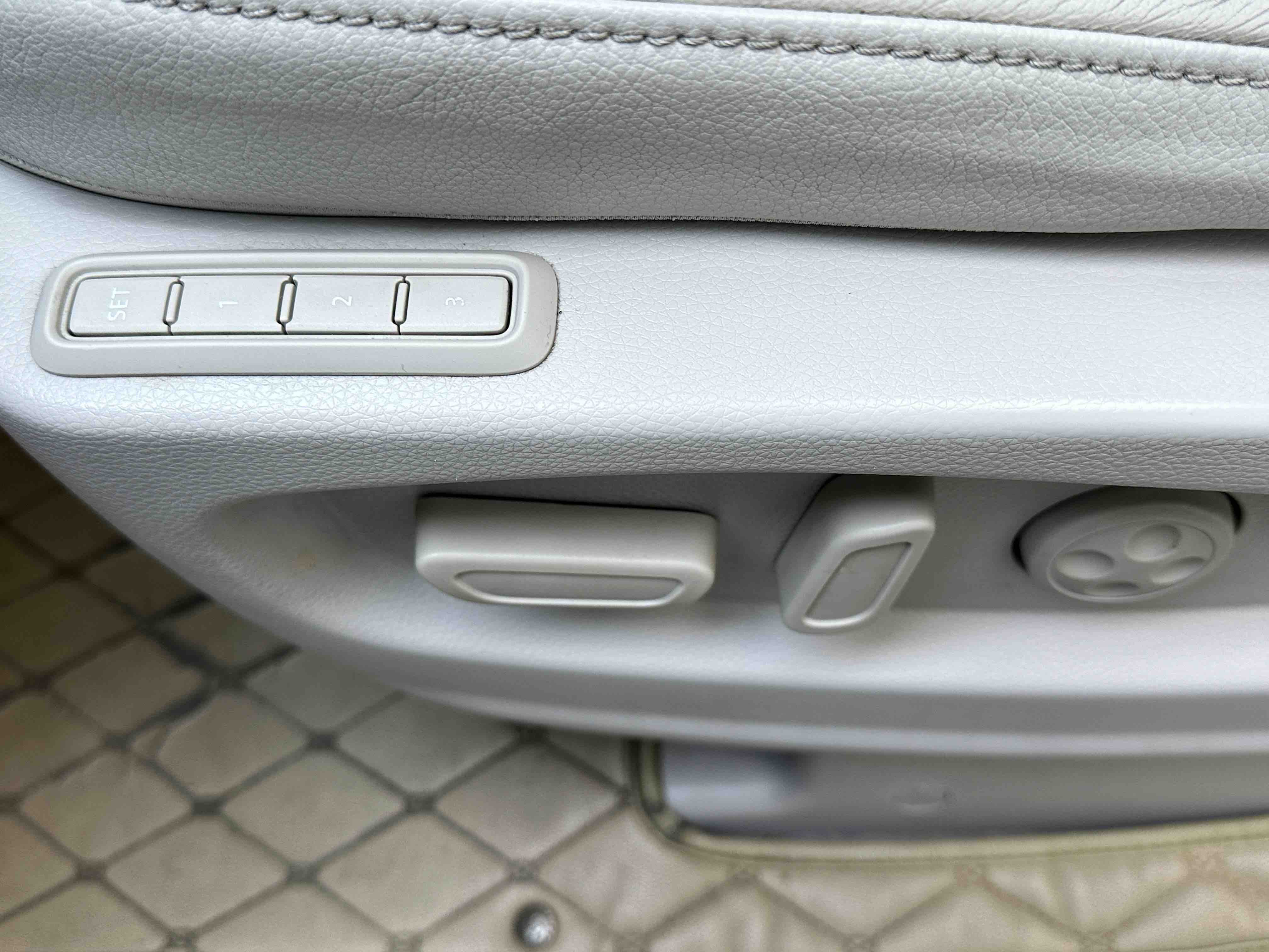 GAC Trumpchi M8 2019 car image #23