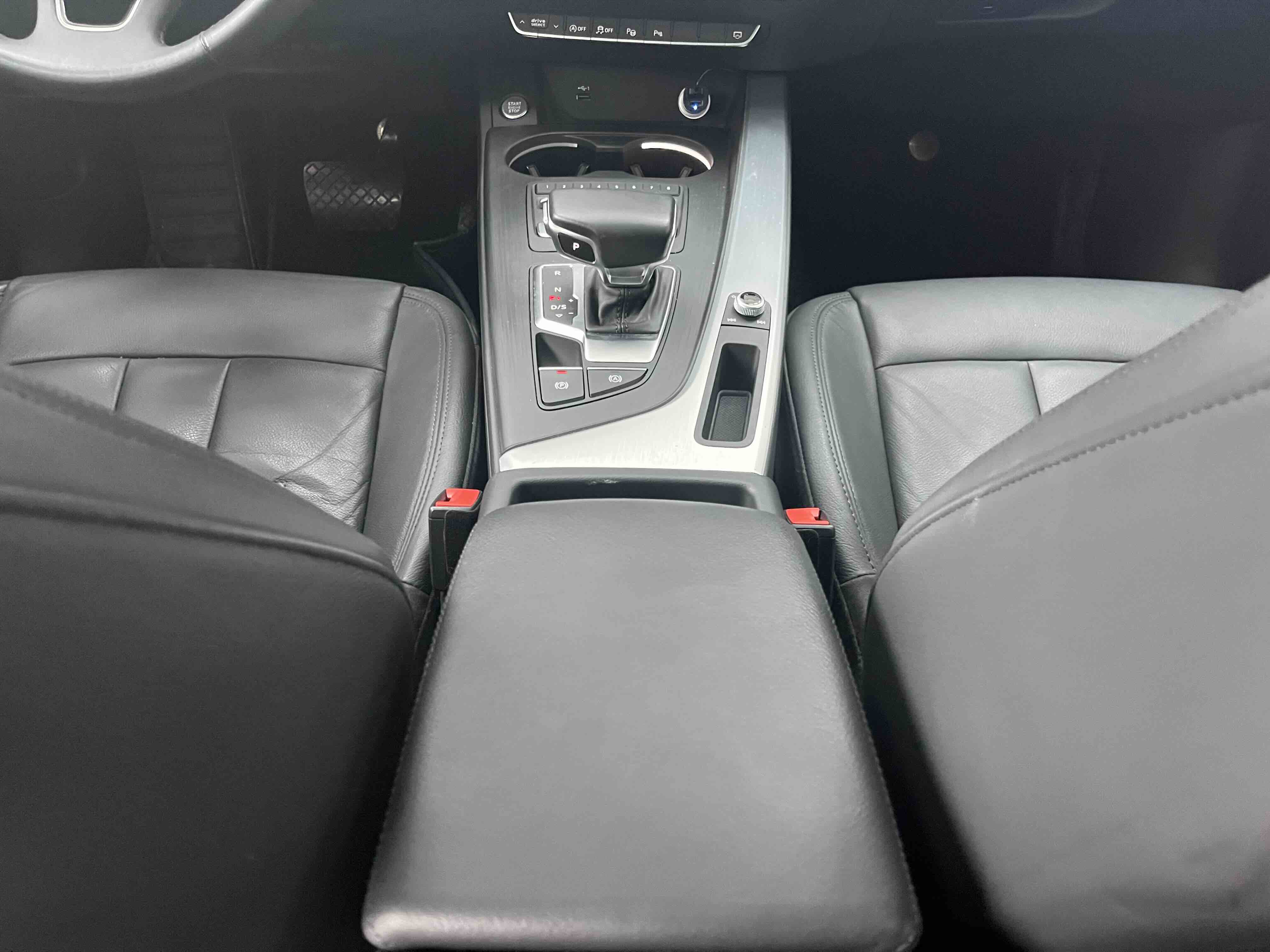 Audi A4L 2019 imagem de carro #23