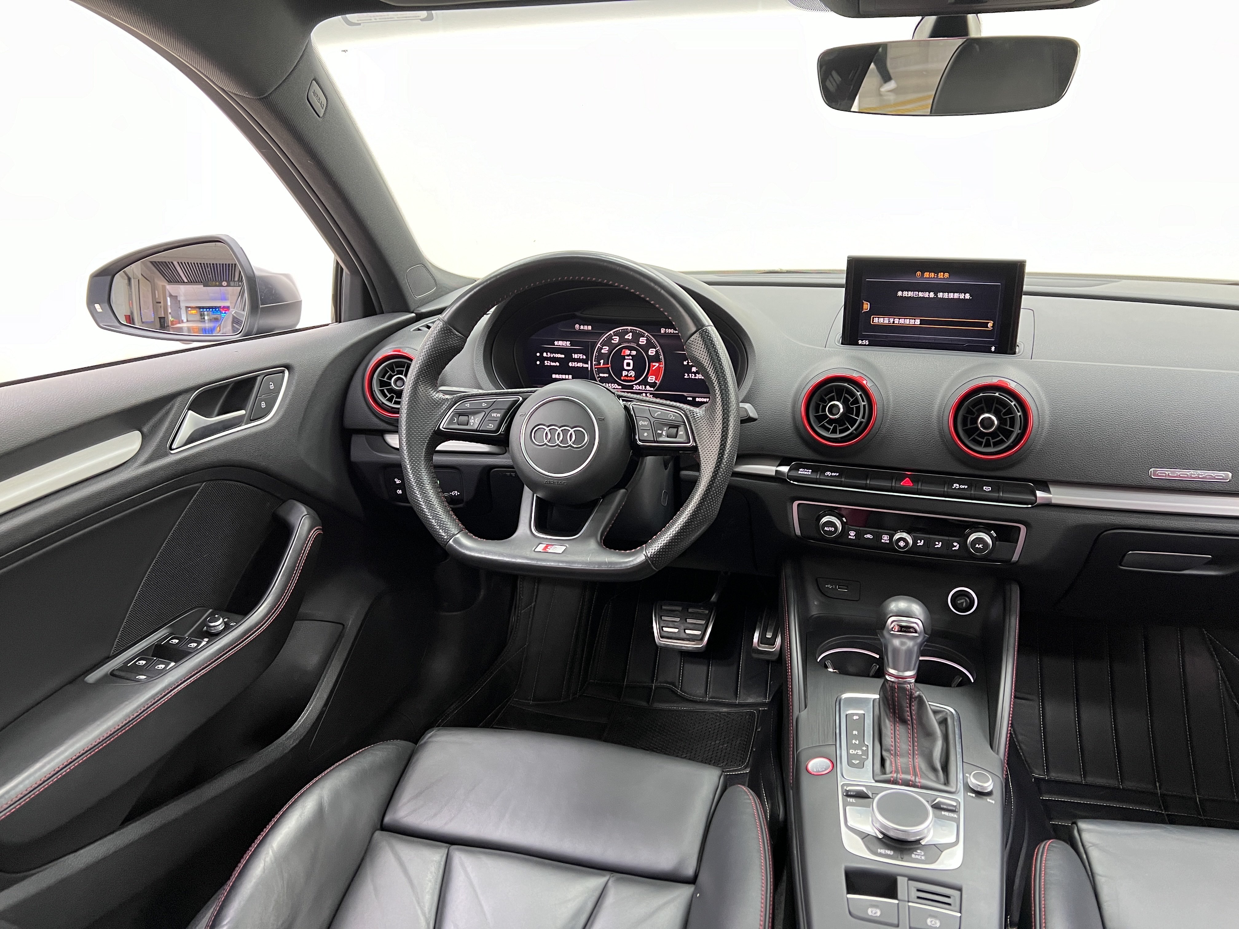 Audi S3 2019 car image #23
