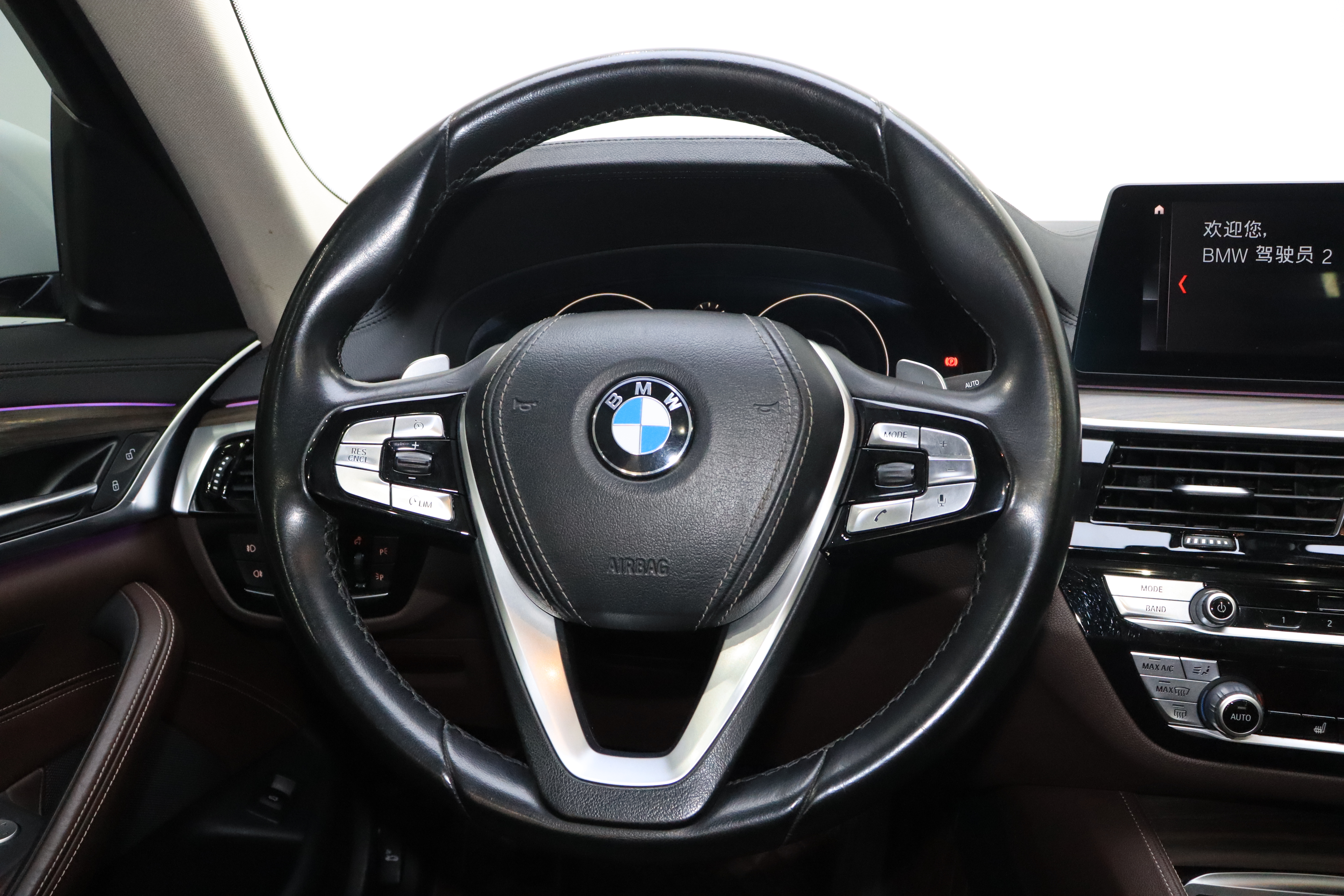 BMW 5 Series 2019 #23 BMW 5 Series 2019 car image #23