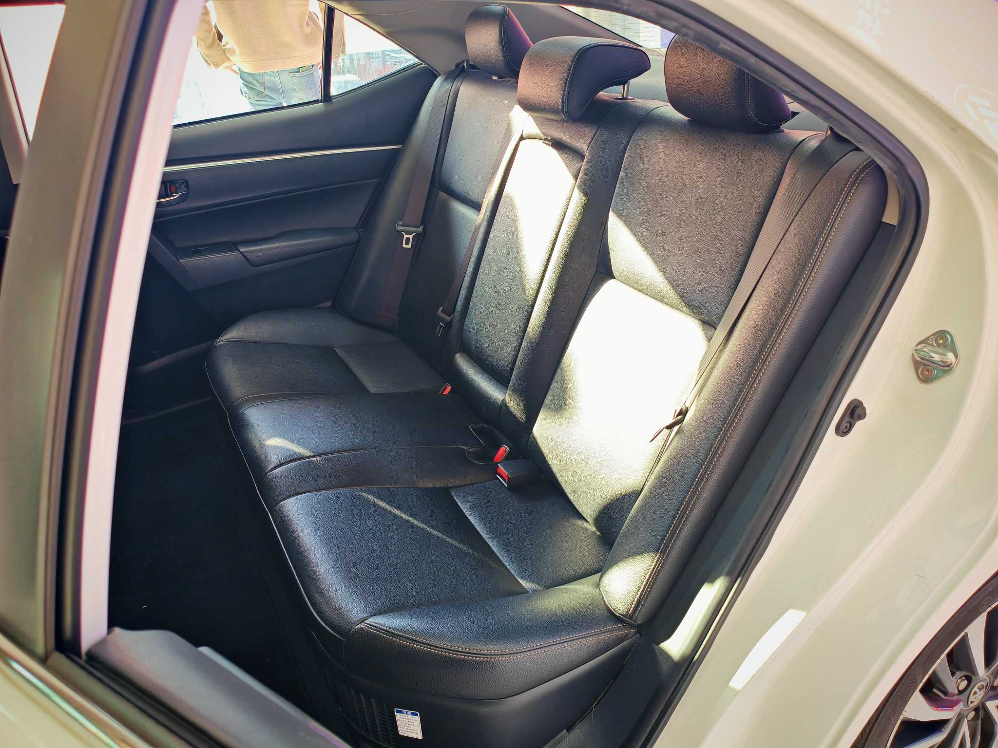 Toyota Corolla Hybird E+ 2020 immagine di auto #23