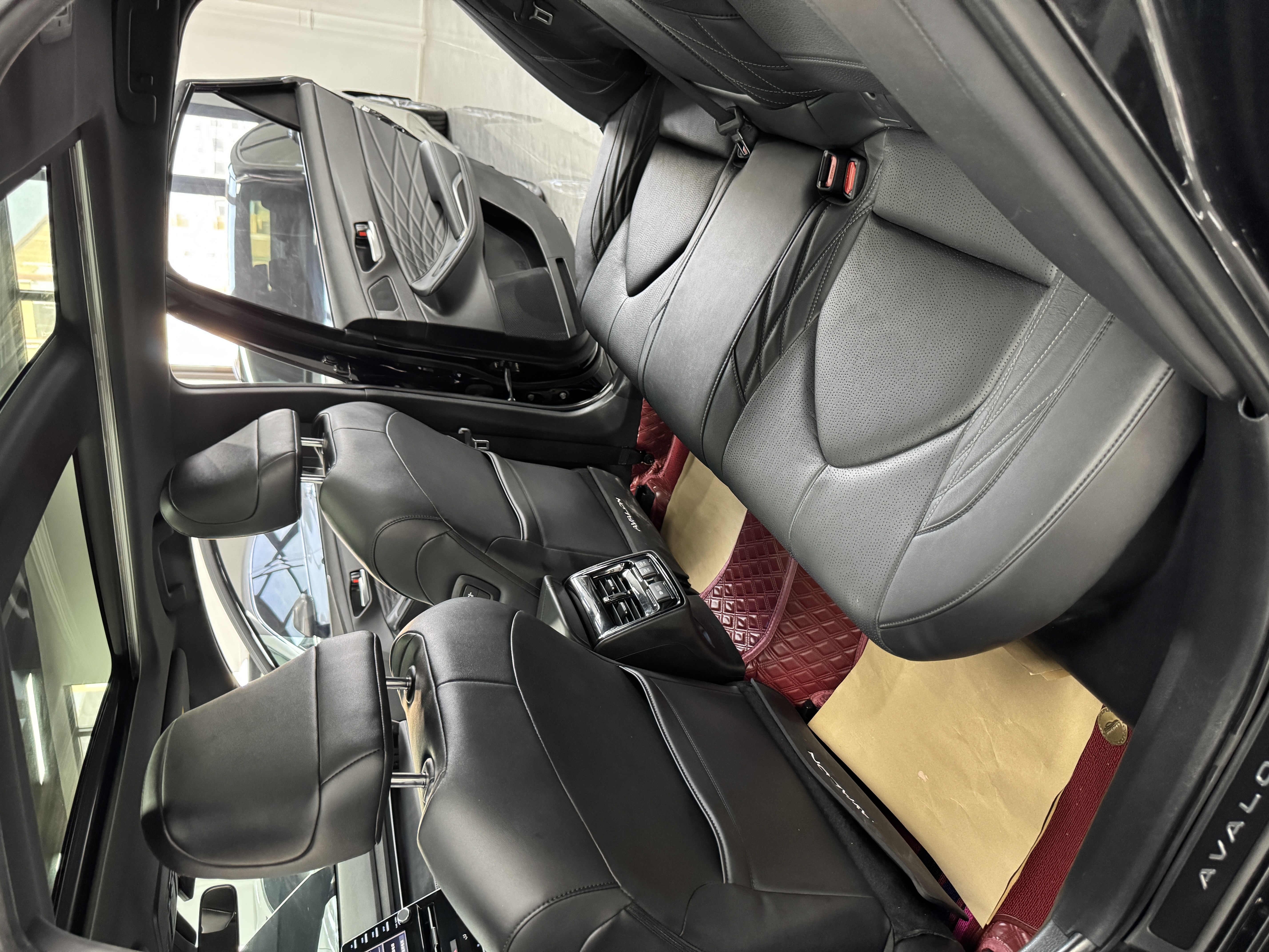 Toyota Avalon 2019 car image #23