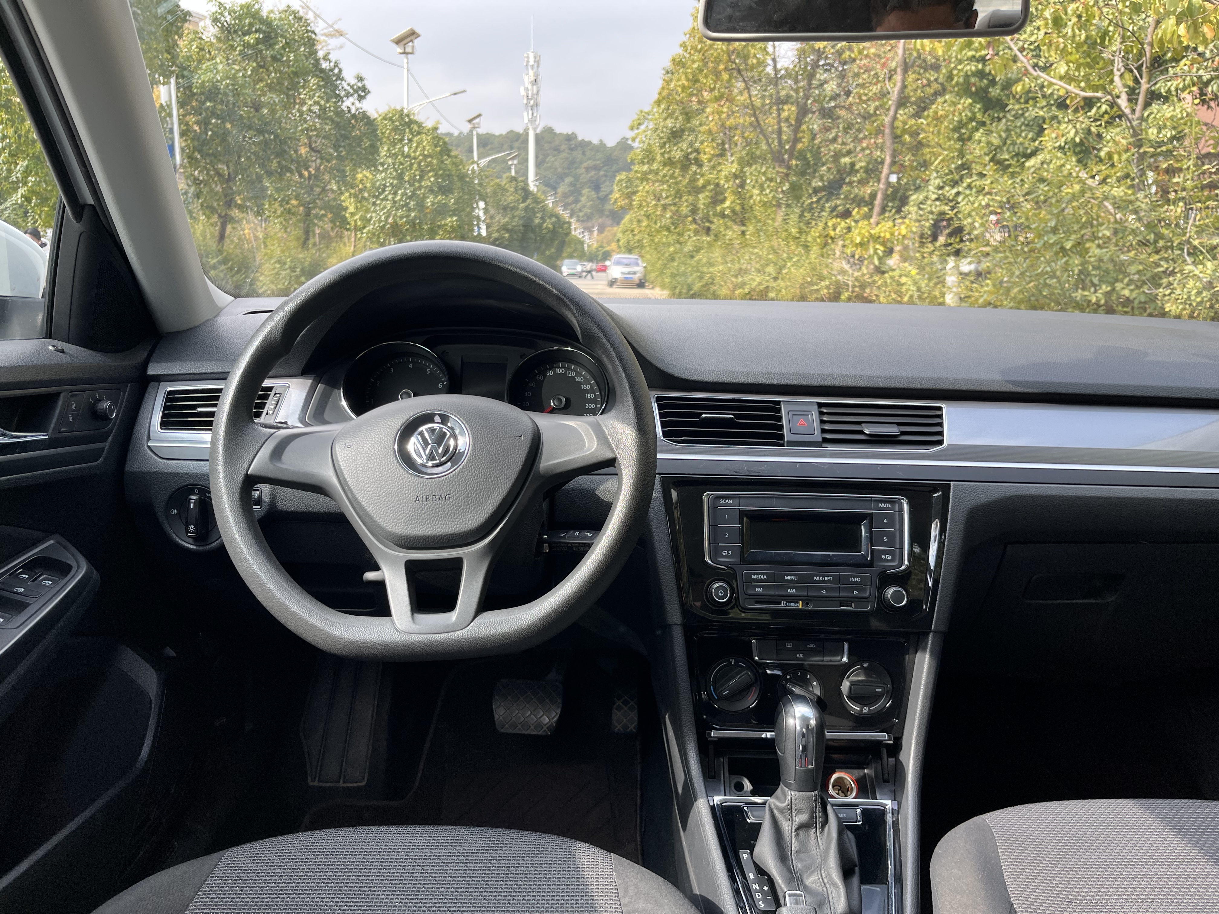 Volkswagen Bora 2023 car image #23