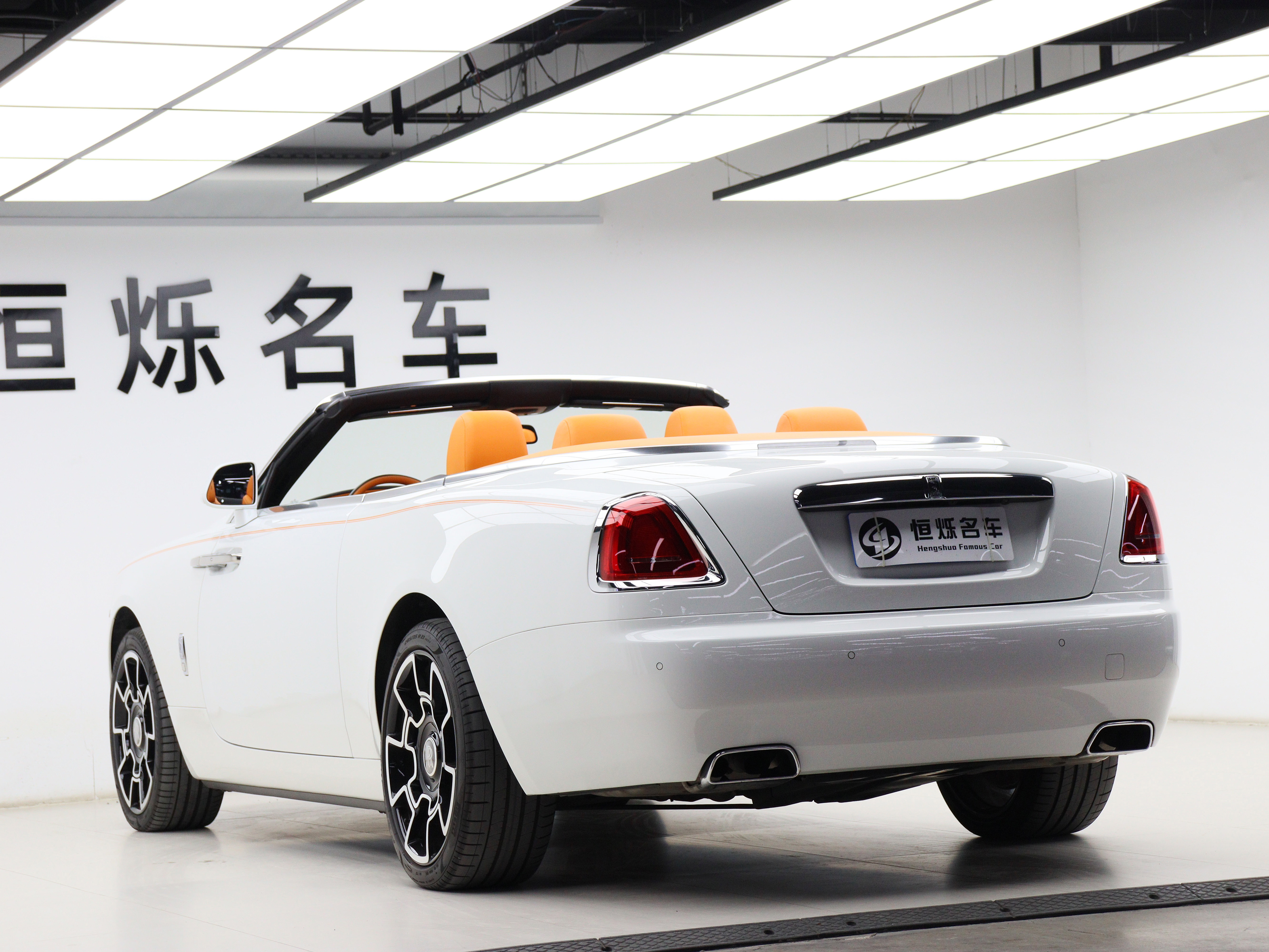 Rolls-Royce Dawn 2019 car image #23