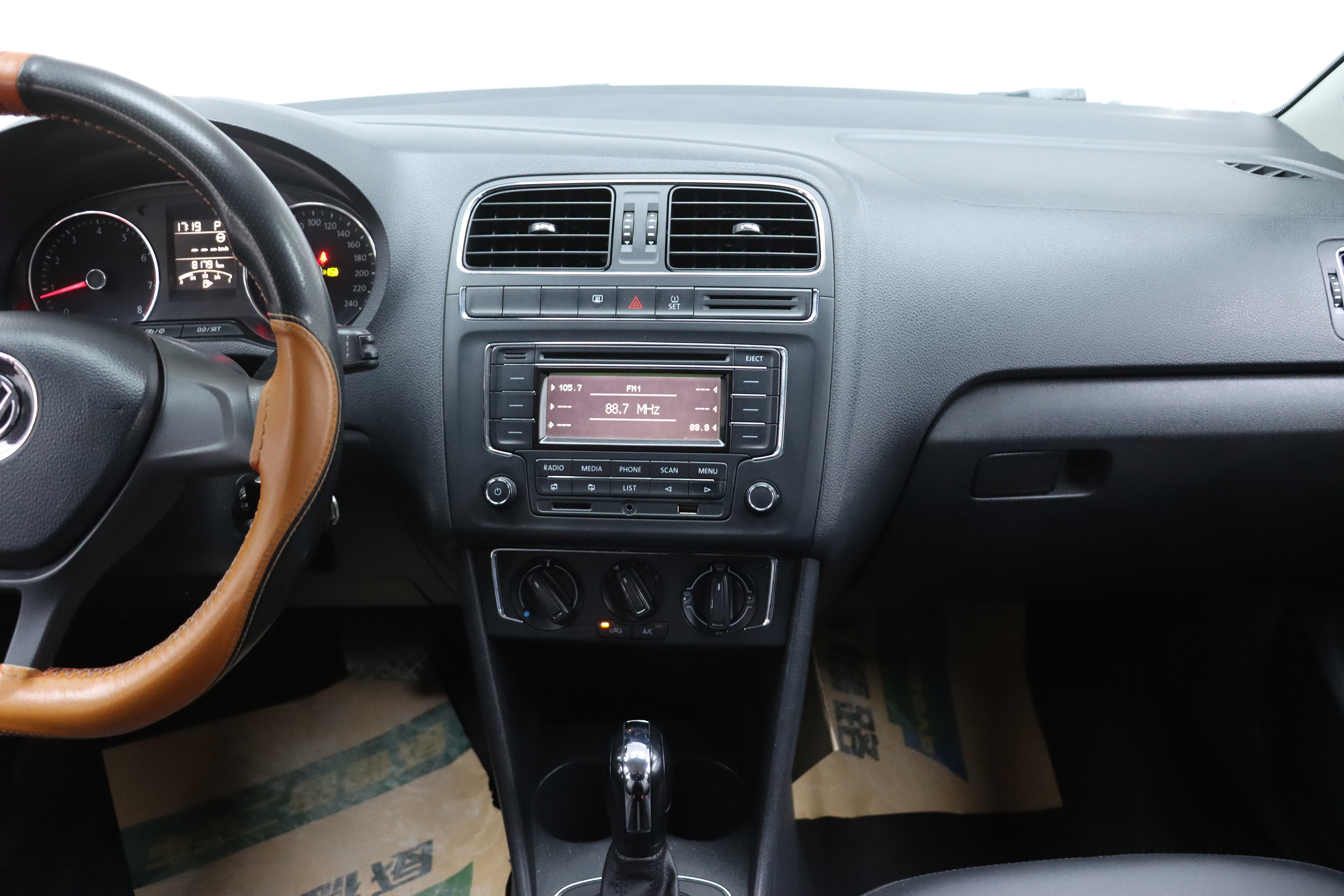 Volkswagen Polo 2016 imagen de coche #23