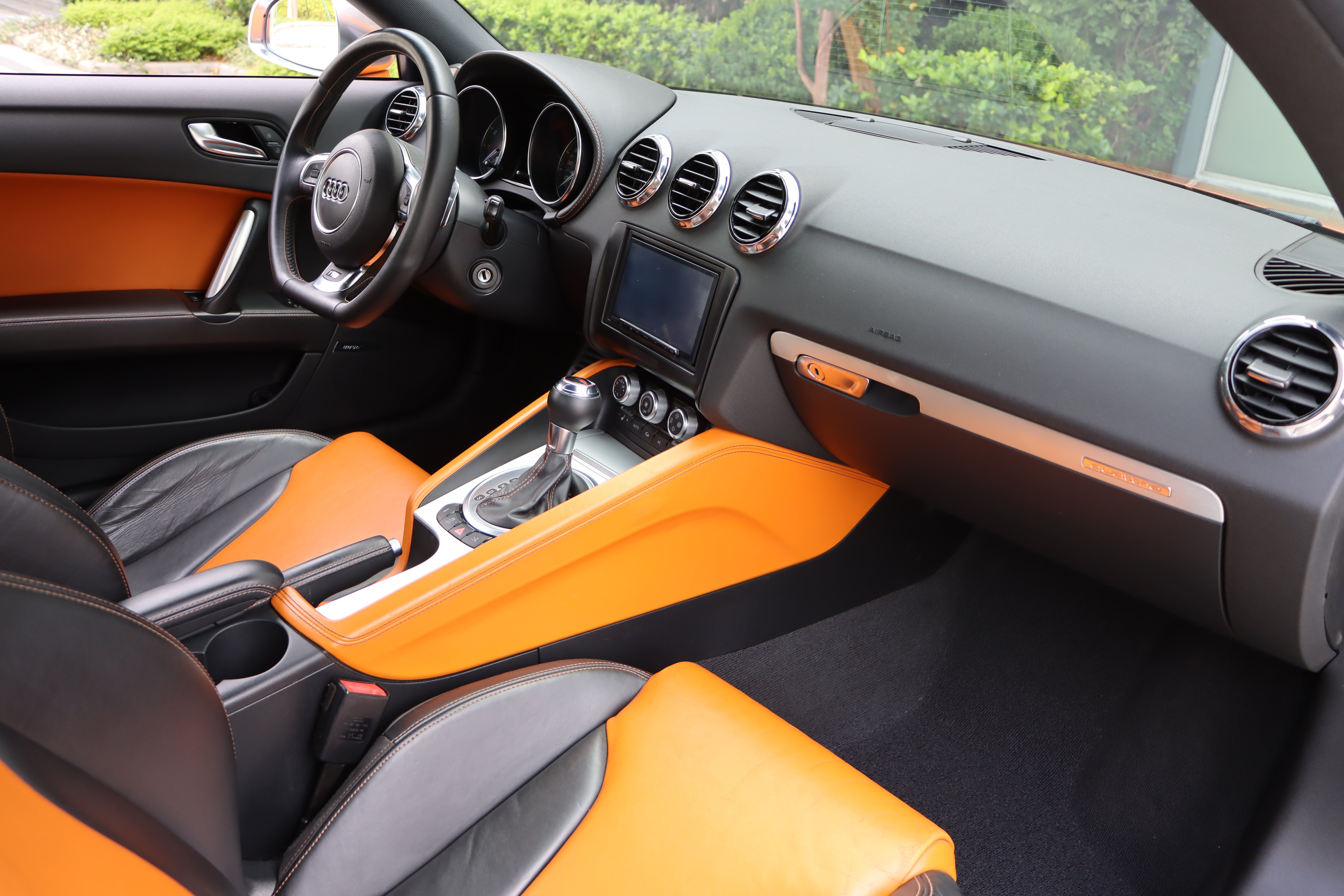 Audi TTS 2013 car image #23