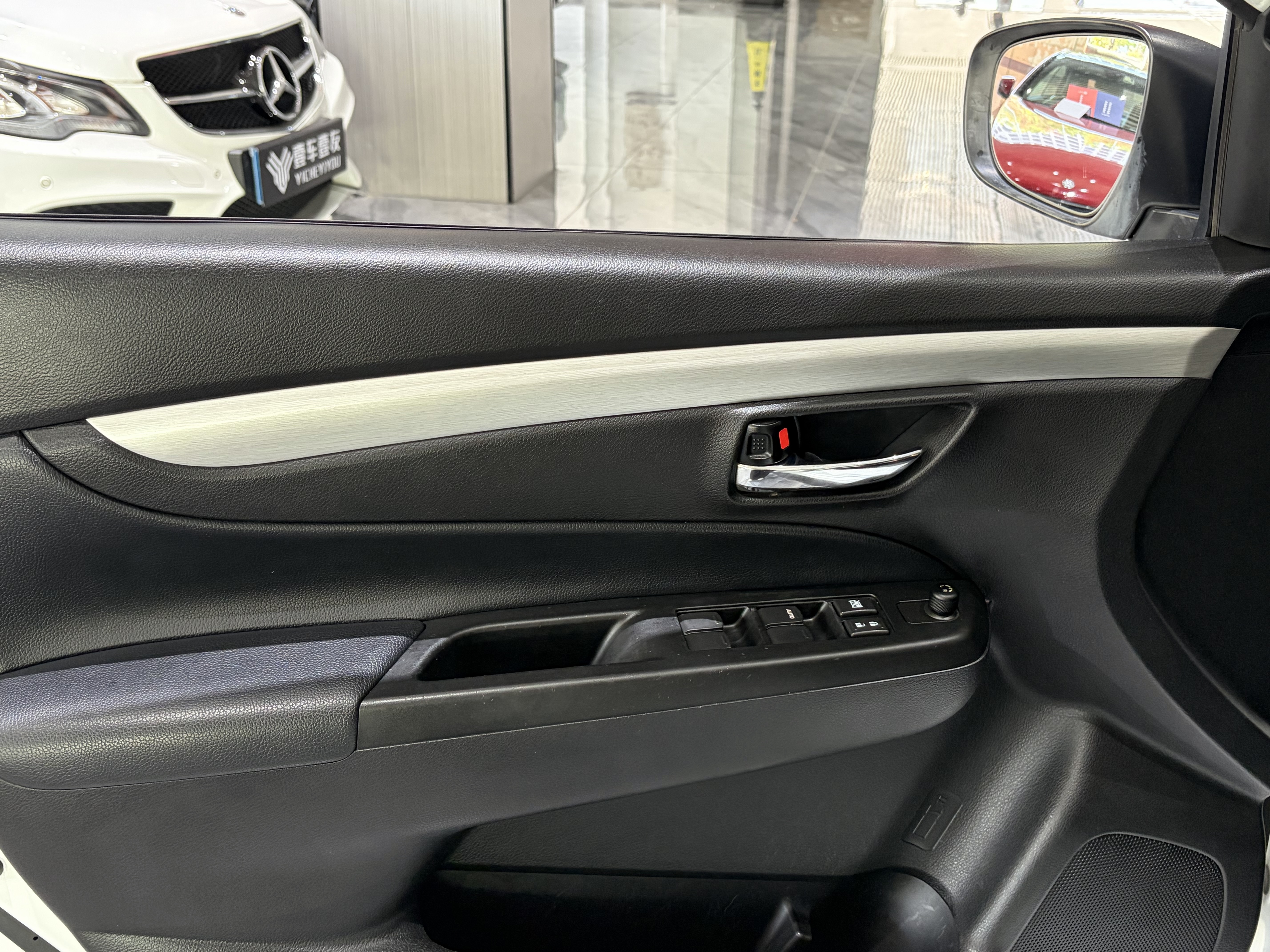 铃木 启悦 2017 汽车图片 #23