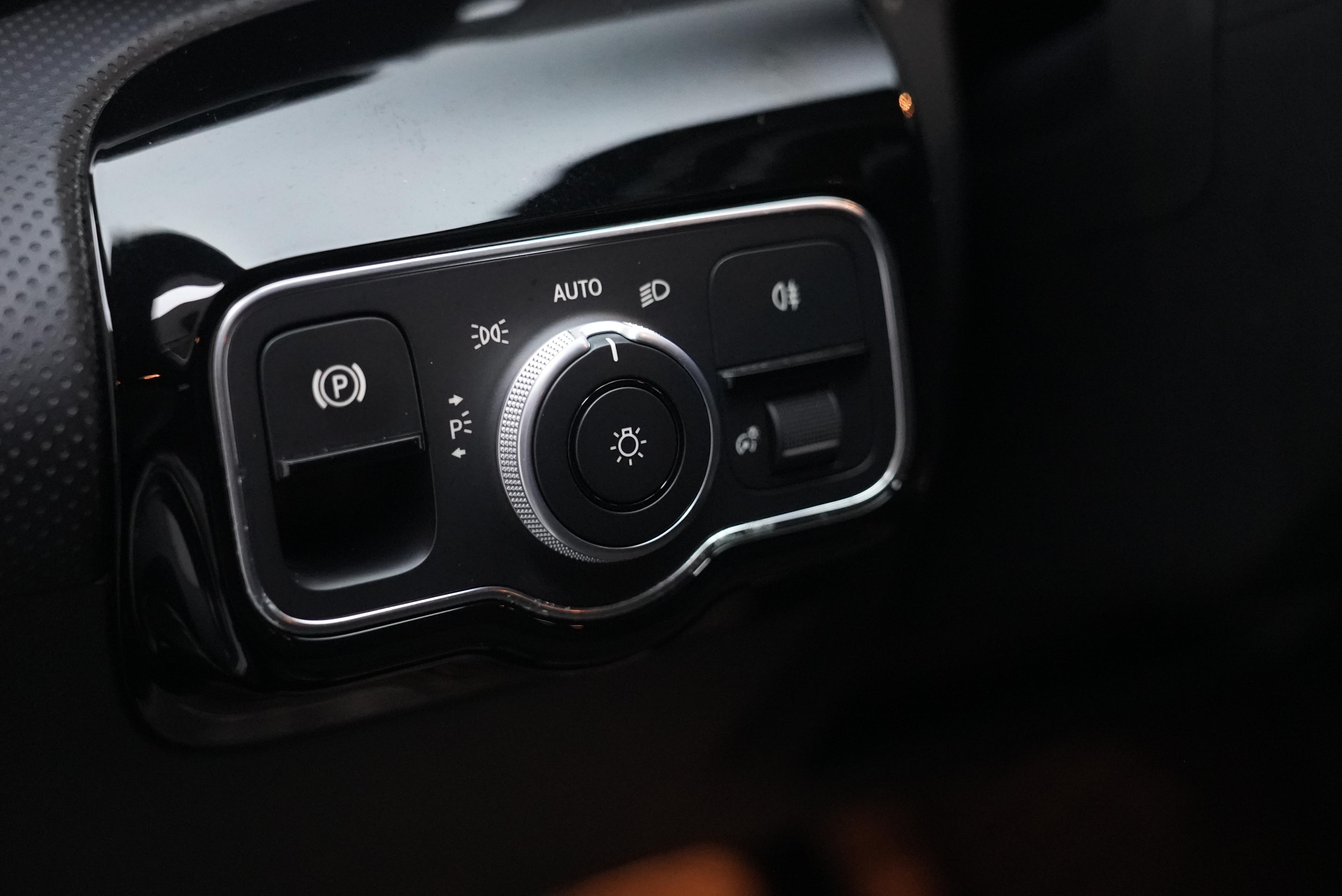 Mercedes-Benz A Class (Imported) 2019 #23 Mercedes-Benz A Class (Imported) 2019 car image #23