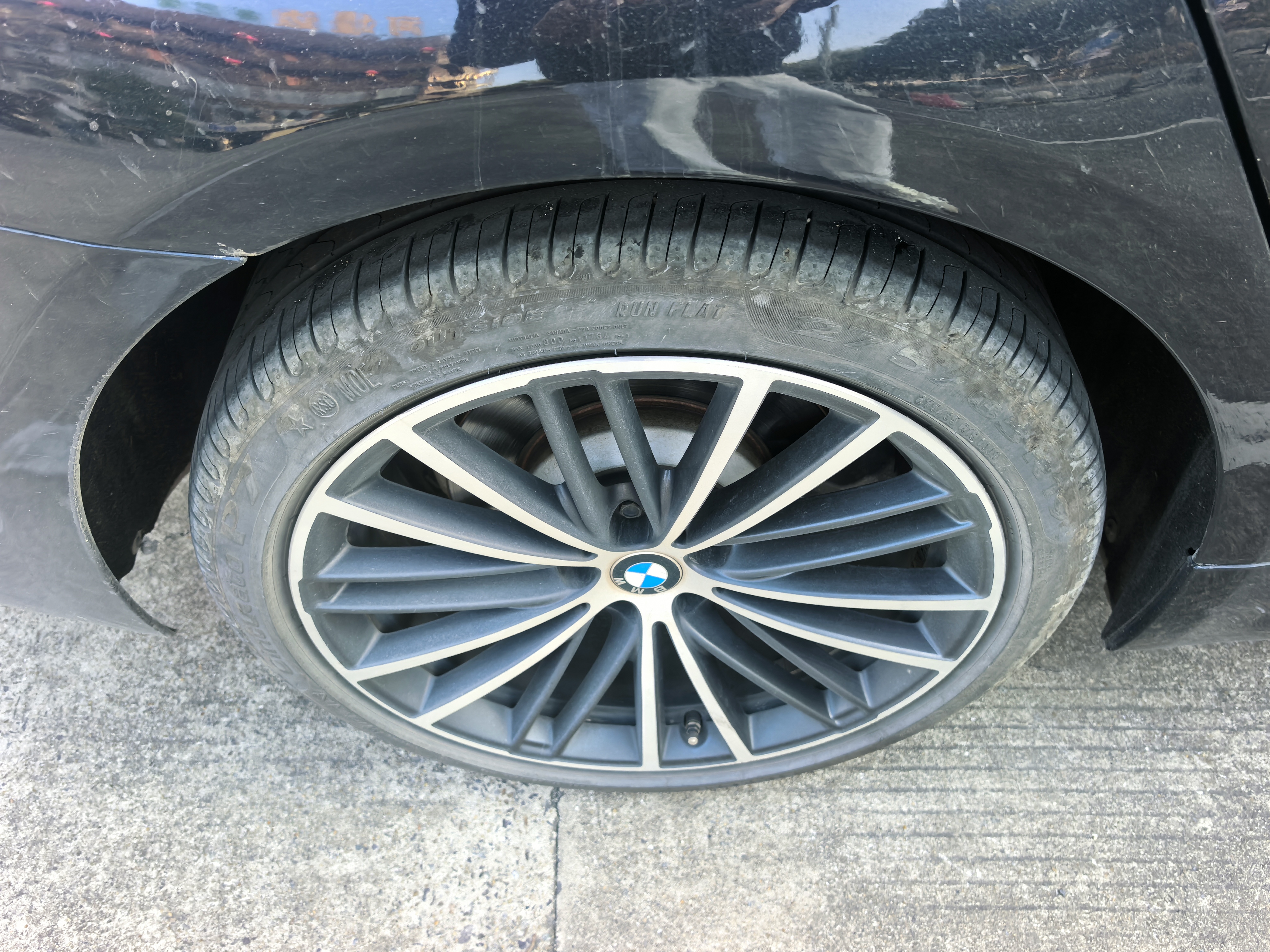 BMW 5 Series 2020 car image #23