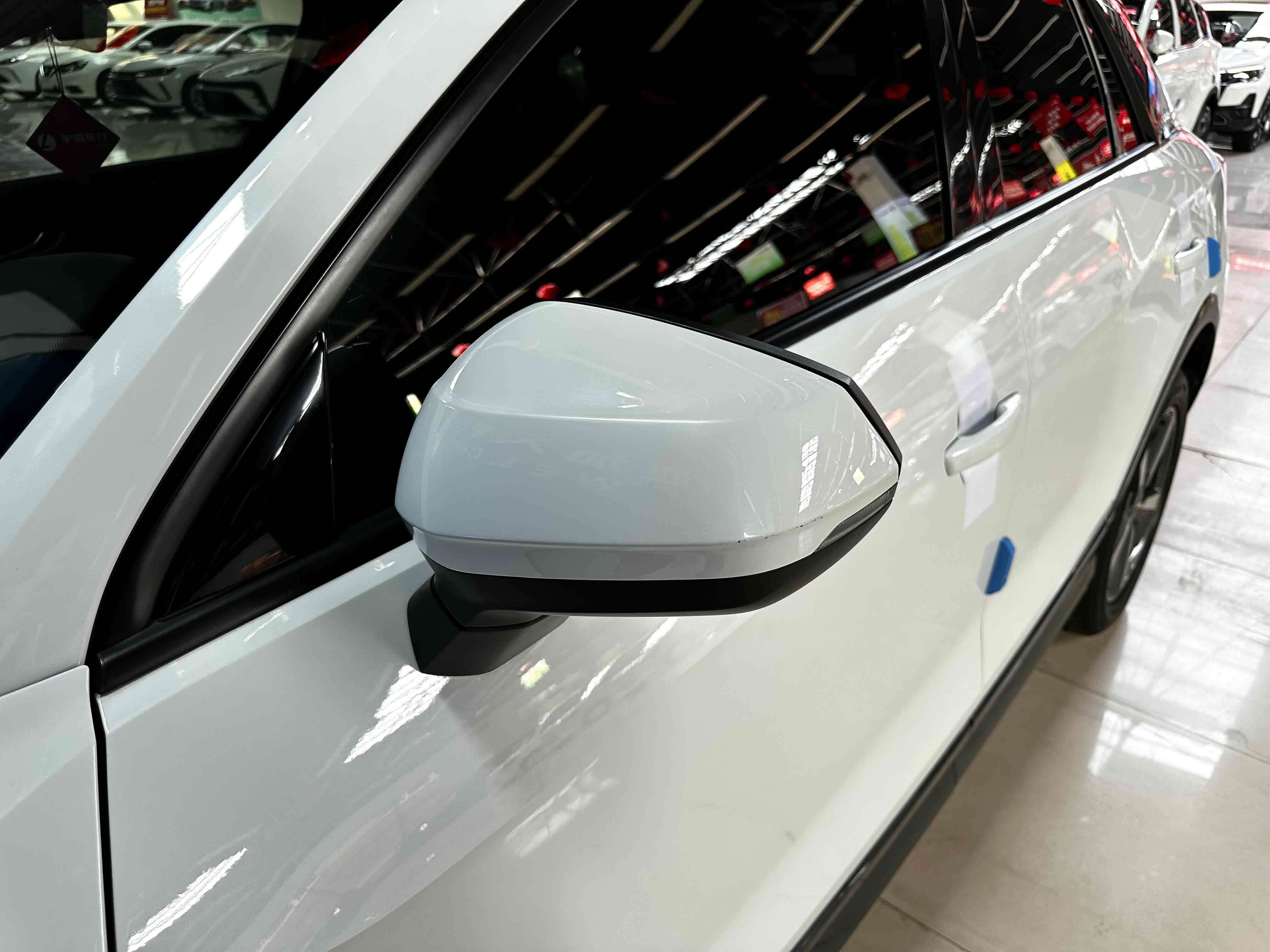 Audi Q2L e-tron 2021 car image #23