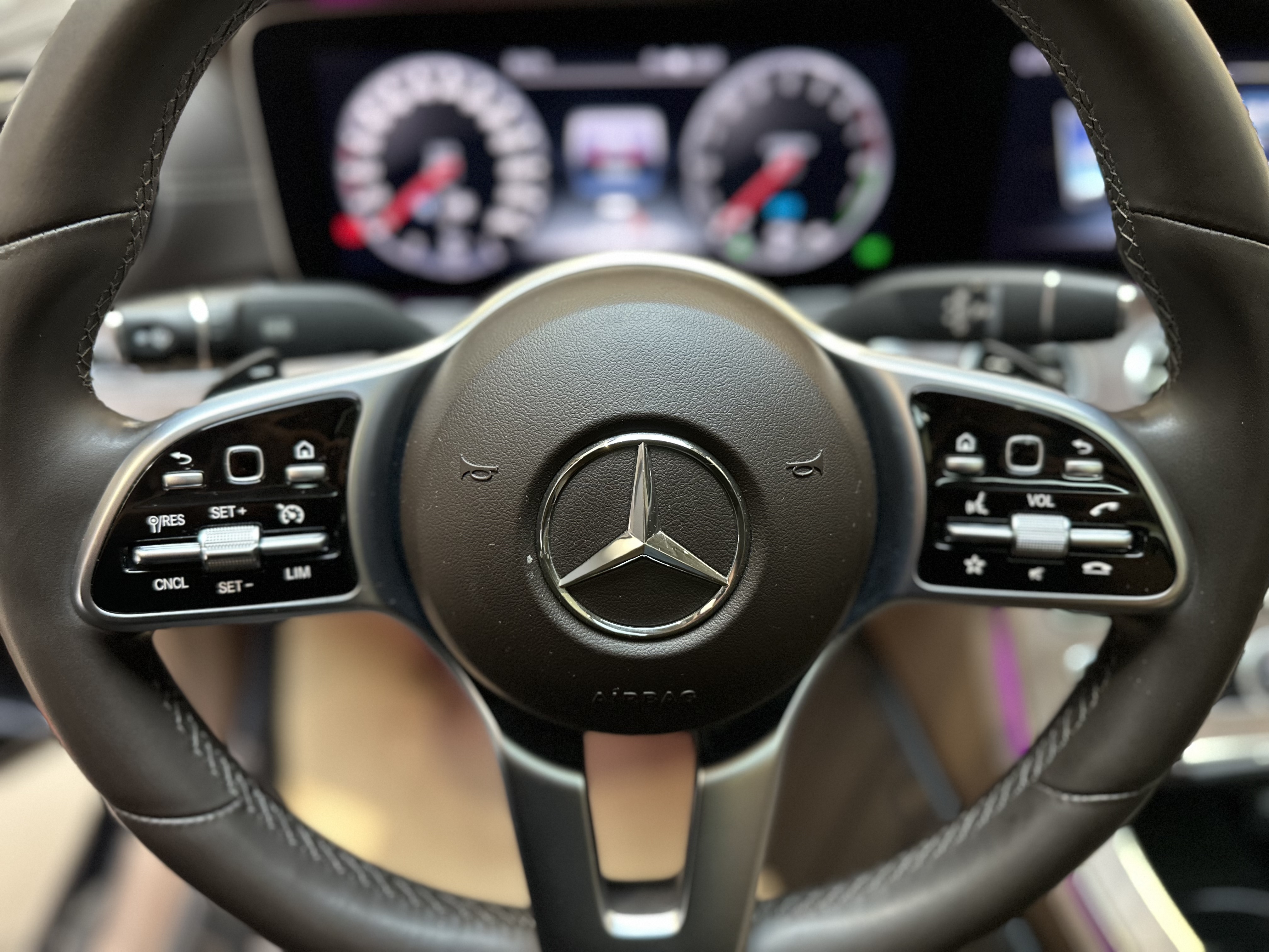 Mercedes-Benz E Class New Energy 2020 immagine di auto #23