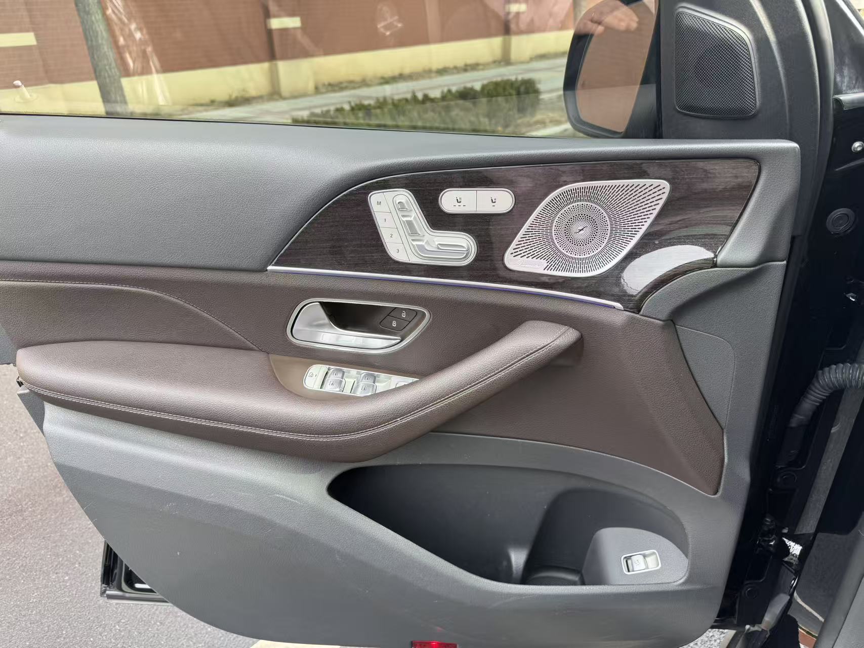Mercedes-Benz 2020 car image #23