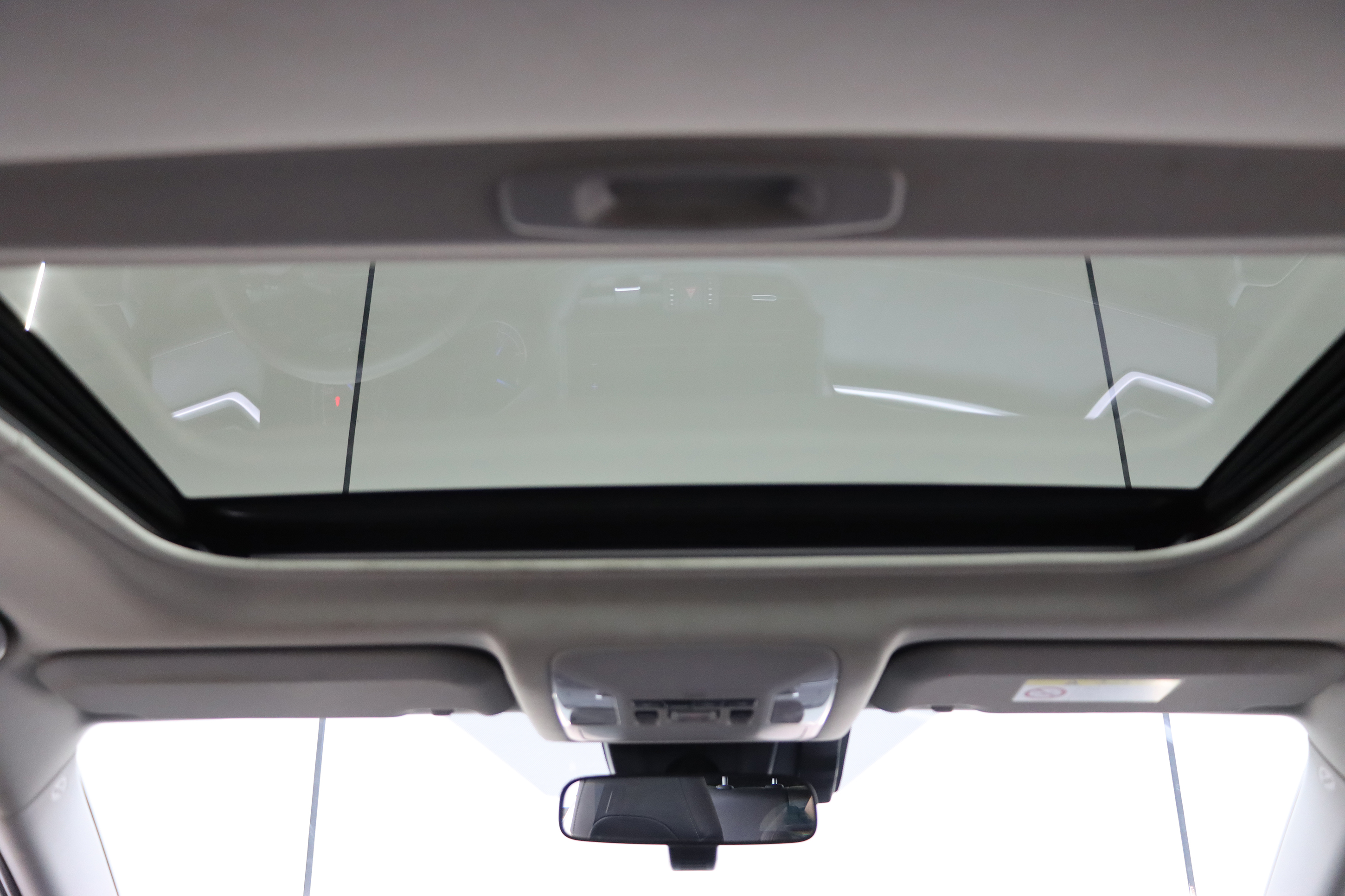 Toyota RAV4 2020 car image #23