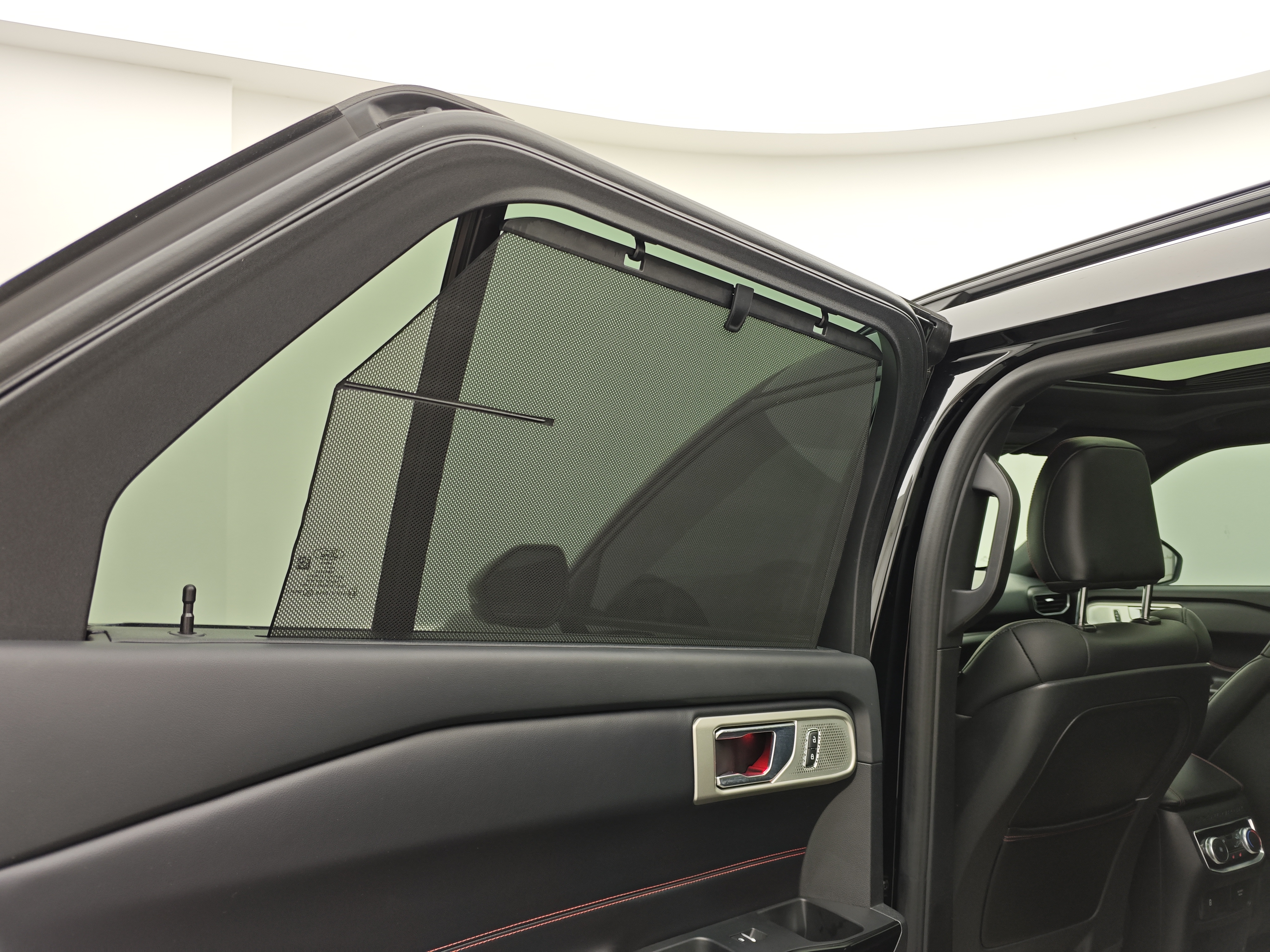 Ford Explorer 2021 car image #23