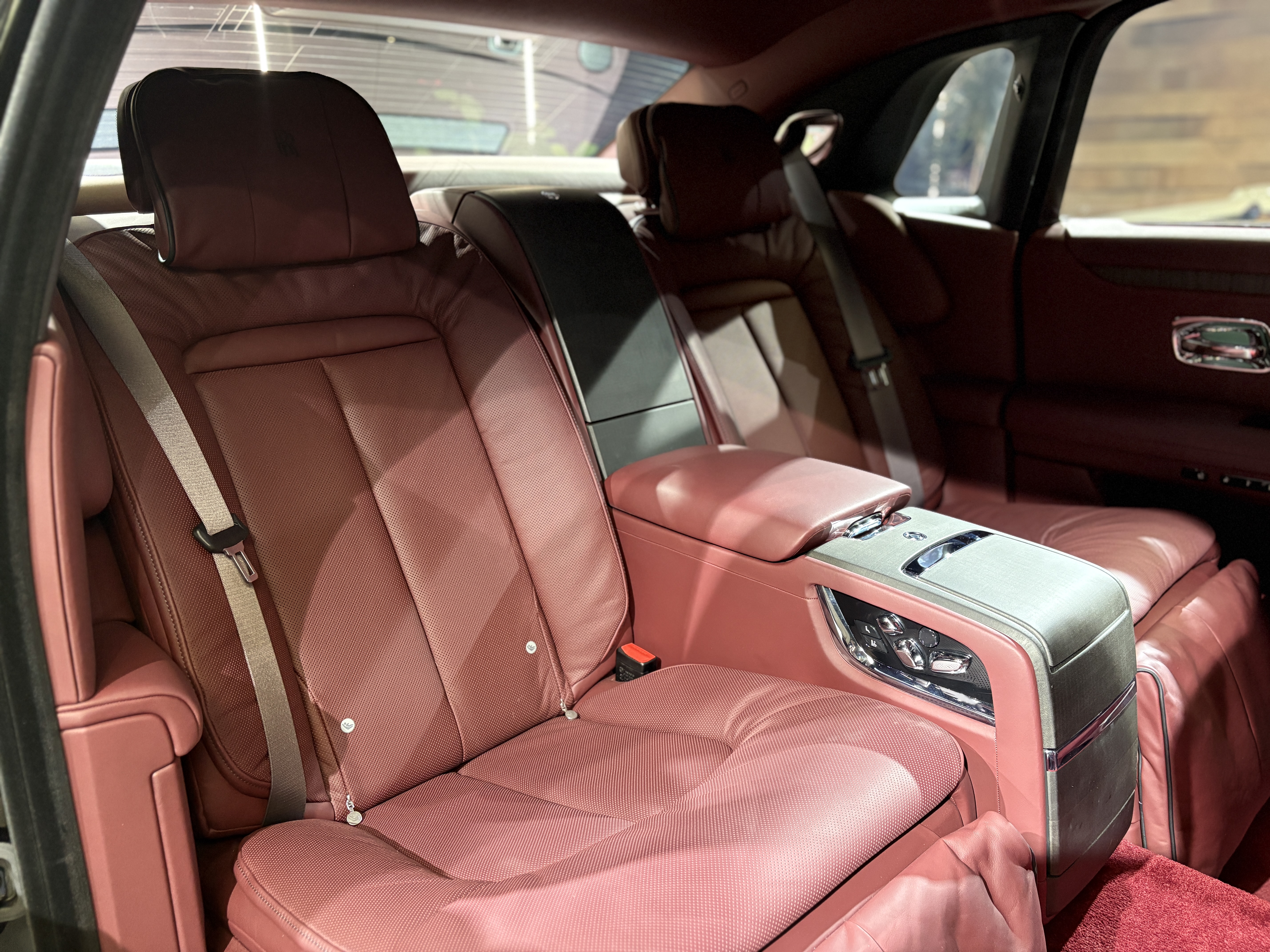 劳斯莱斯 古思特 2022 #23 劳斯莱斯 古思特 2022 汽车图片 #23