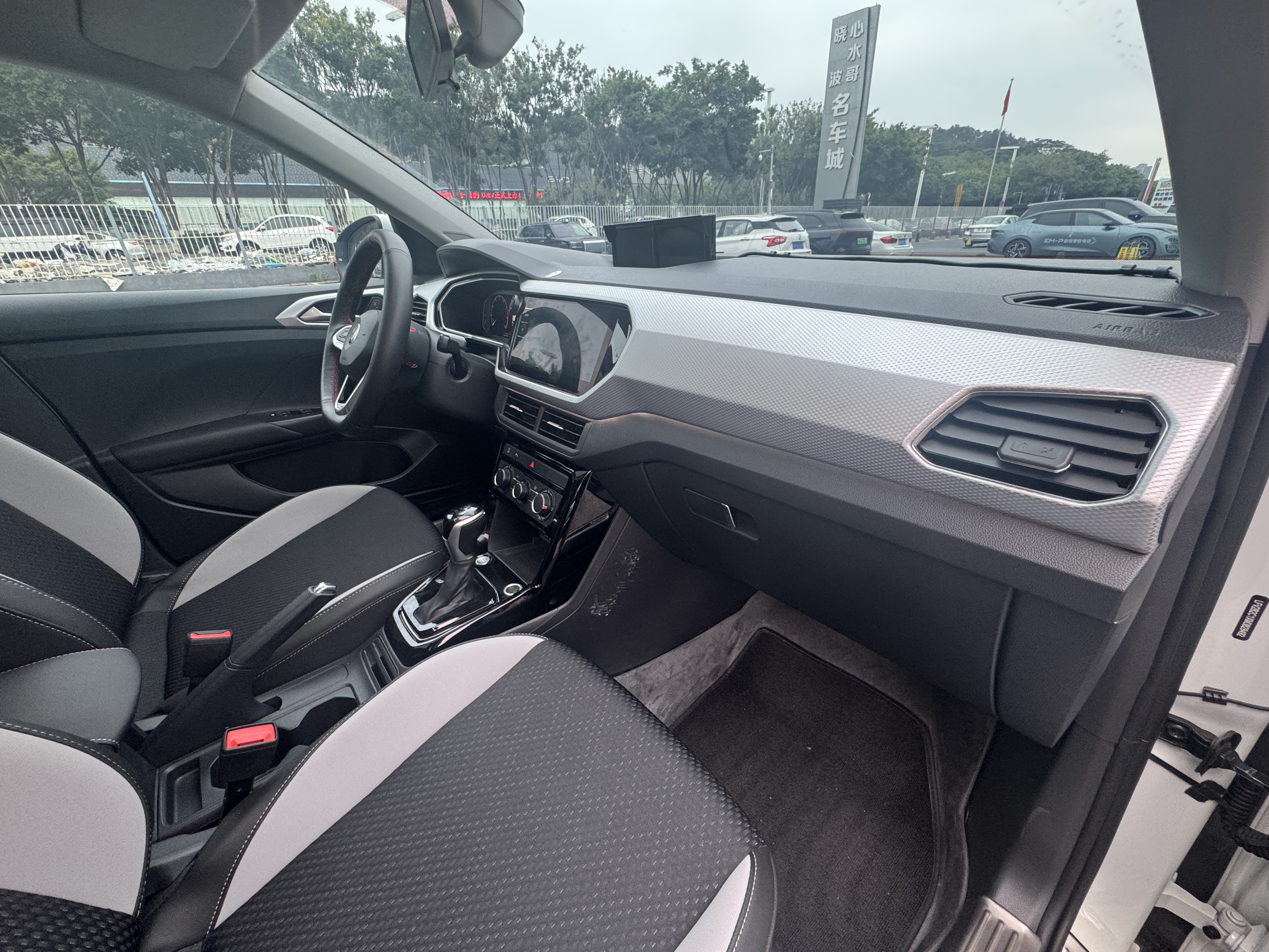 Volkswagen Tacqua 2022 #23 Volkswagen Tacqua 2022 car image #23