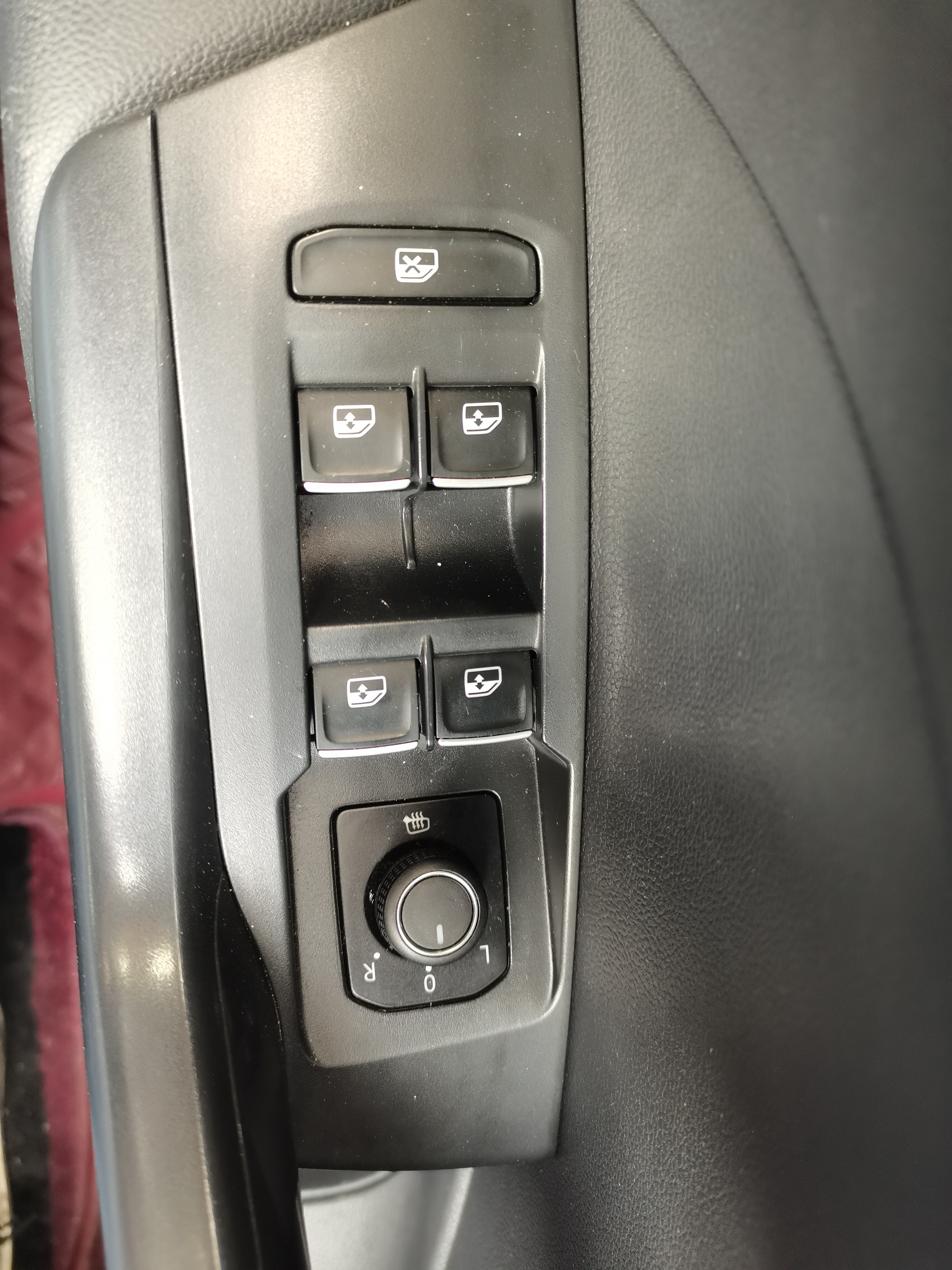 Volkswagen Tacqua 2022 car image #23