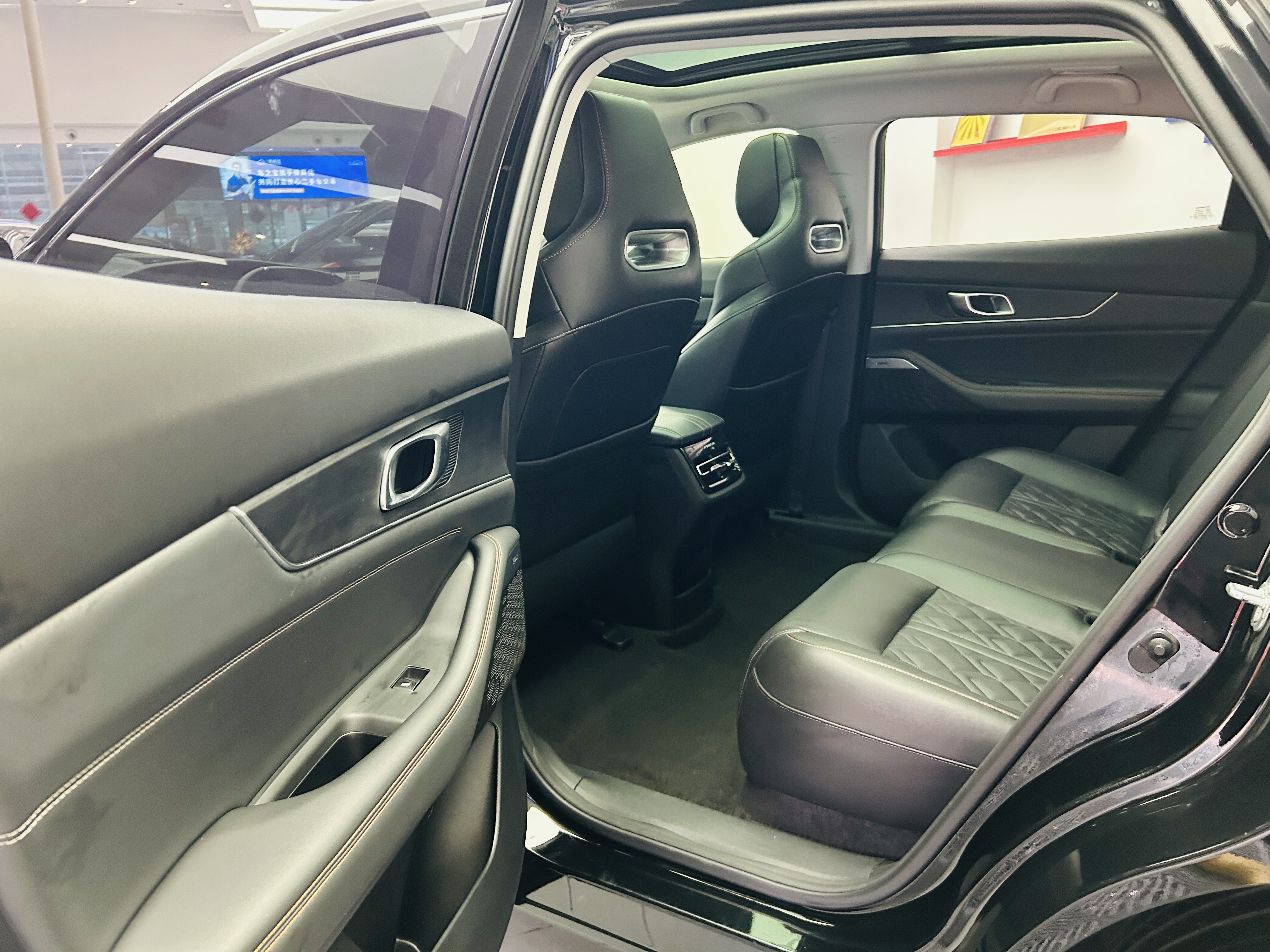 Changan UNI-K 2023 car image #23