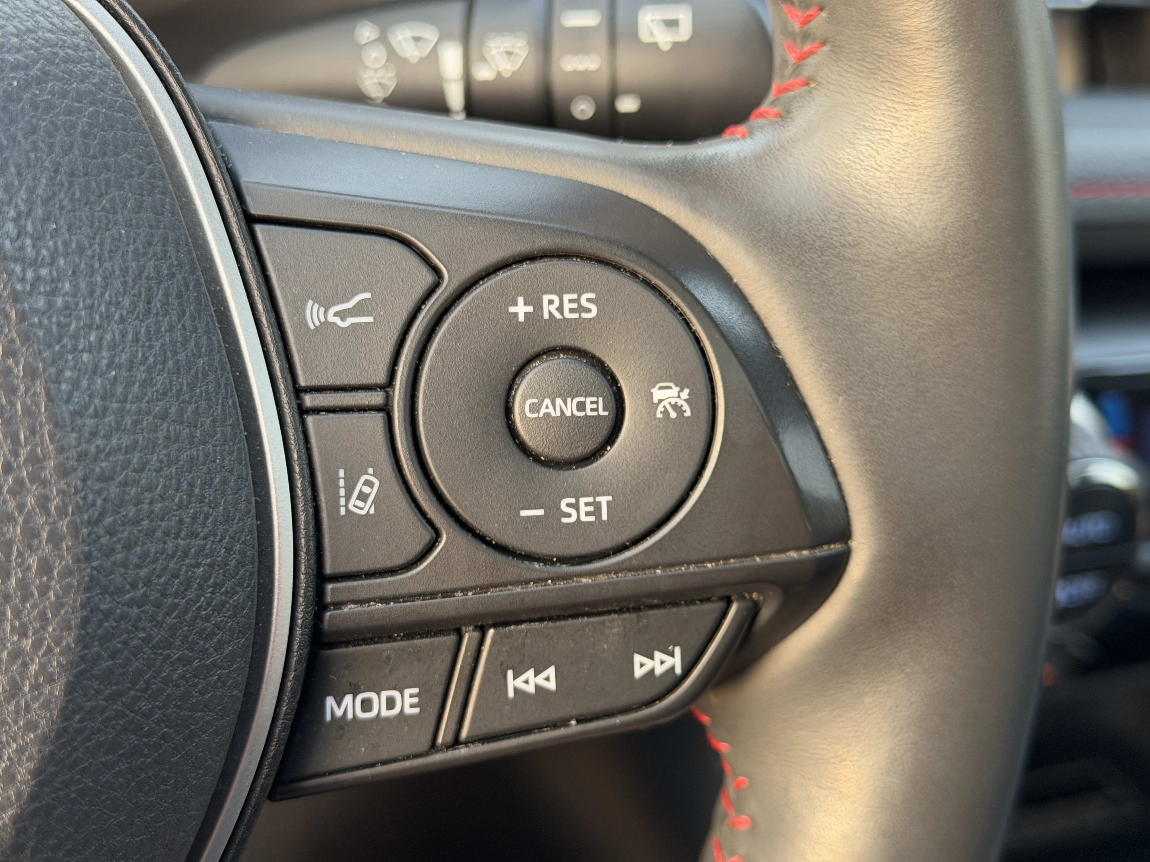 Toyota RAV4 Hybird E+ 2021 immagine di auto #23