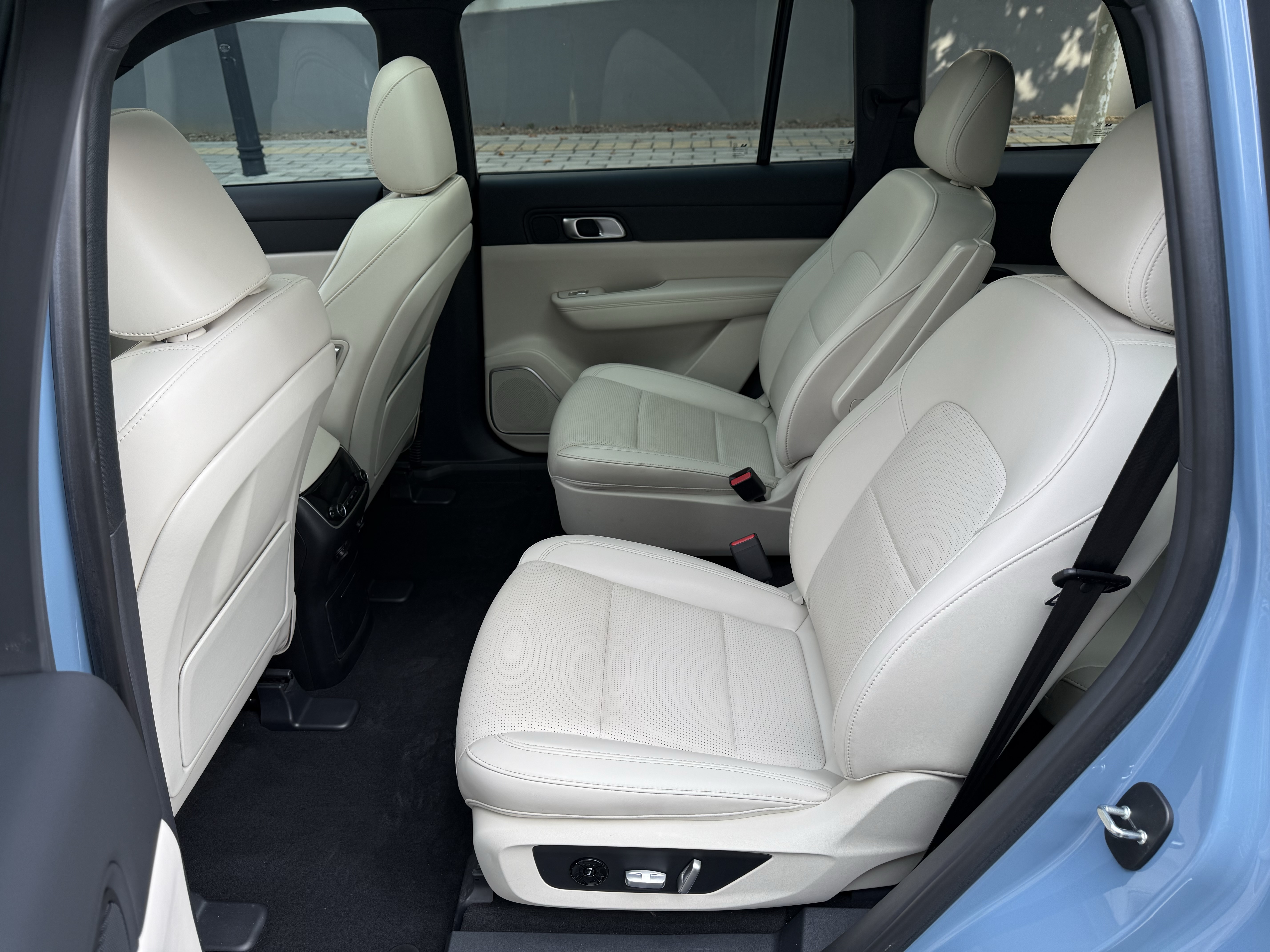 理想汽车 理想ONE 2022 汽车图片 #23