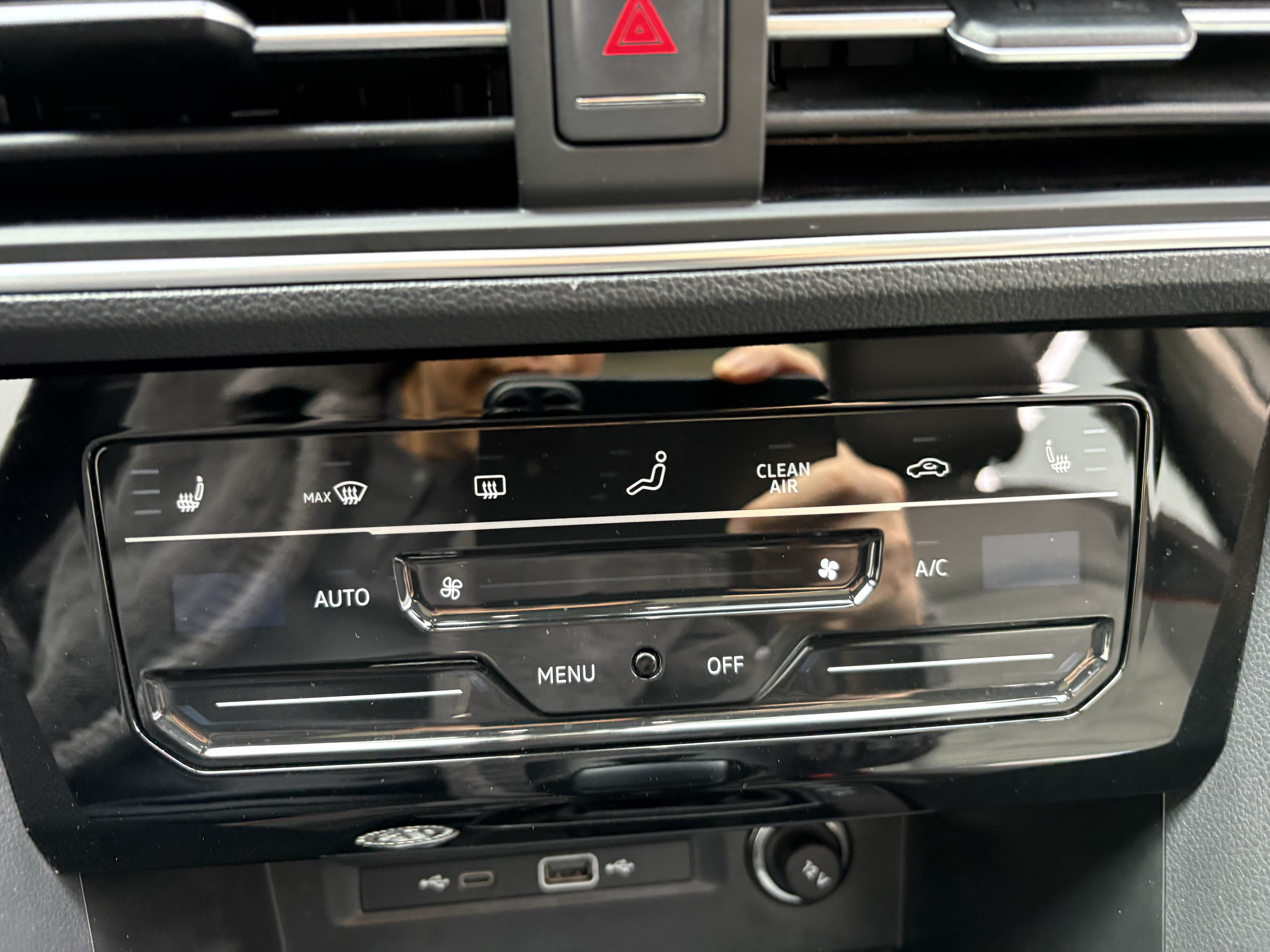 Volkswagen Tiguan L New Energy 2022 صورة سيارة #23