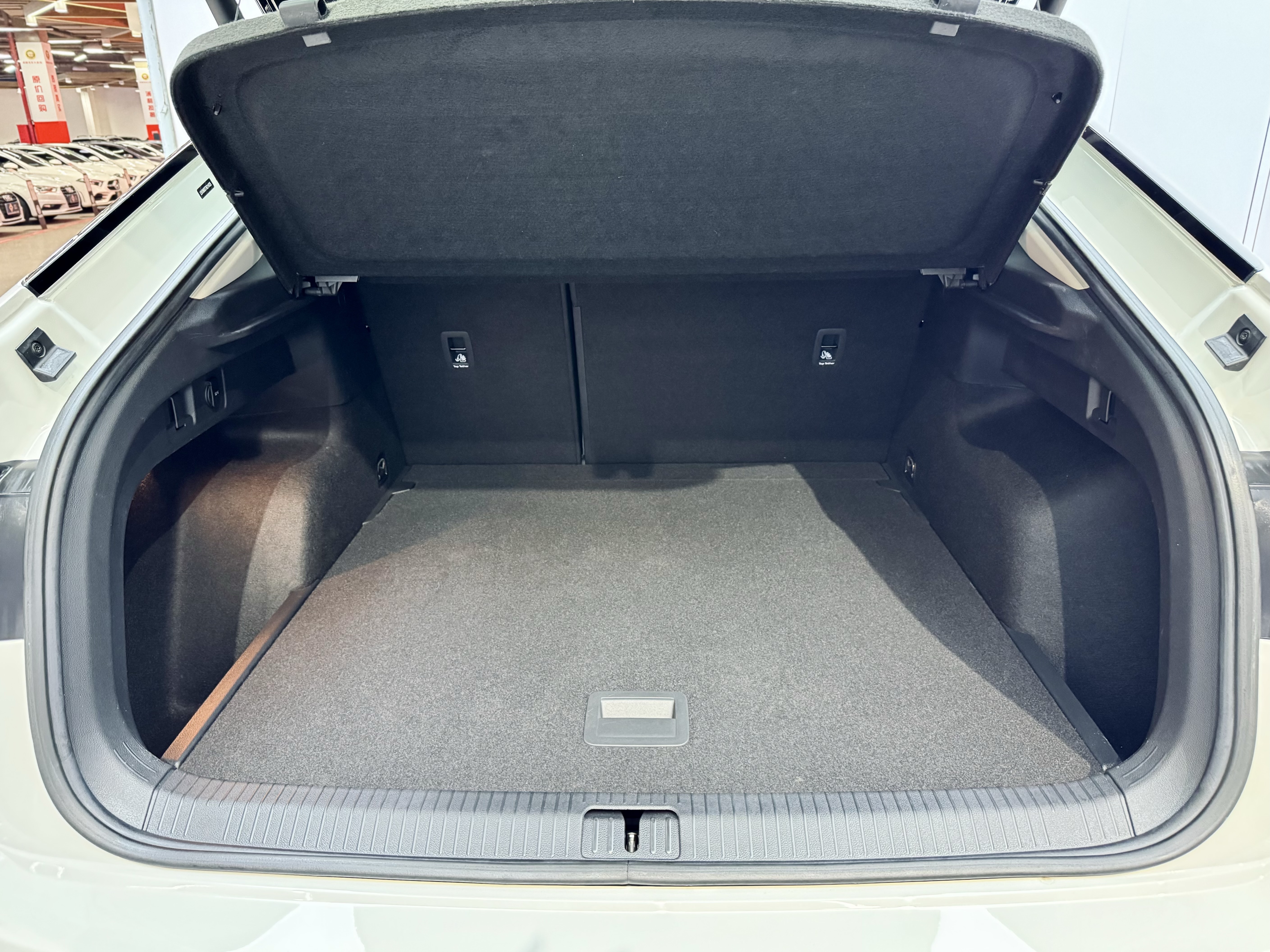 Volkswagen Tiguan X 2023 car image #23