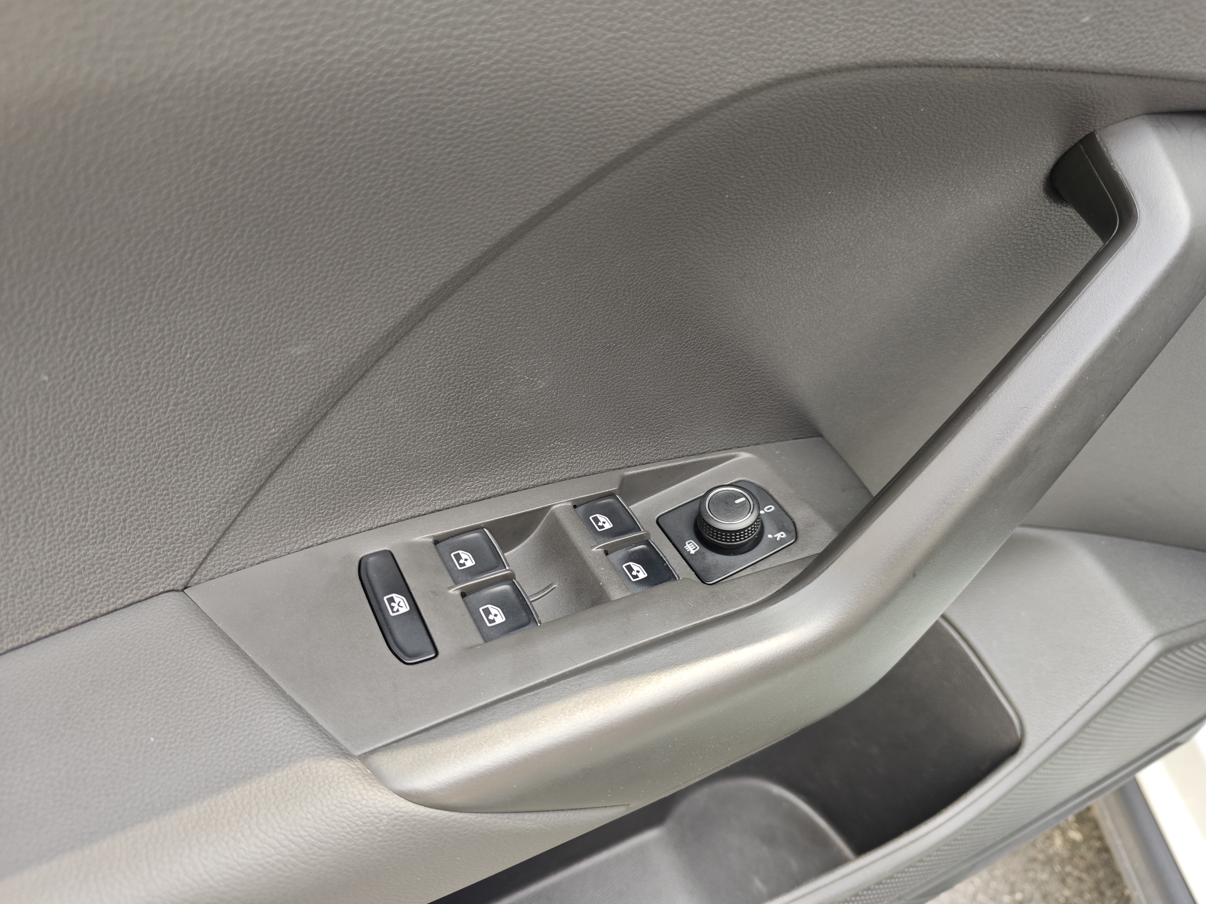 Volkswagen T-Cross 2023 #23 Volkswagen T-Cross 2023 car image #23