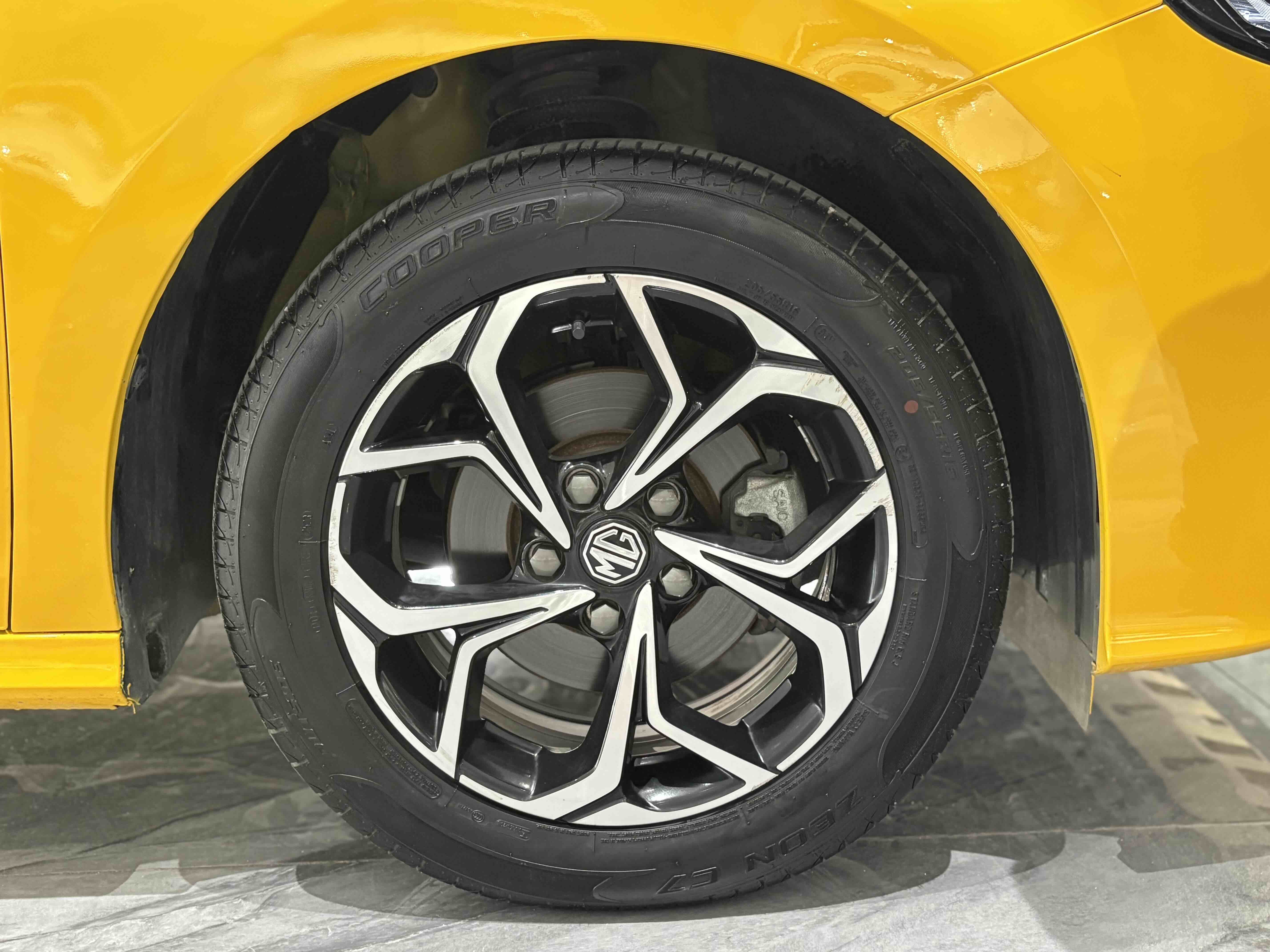 MG 5 2022 immagine di auto #23