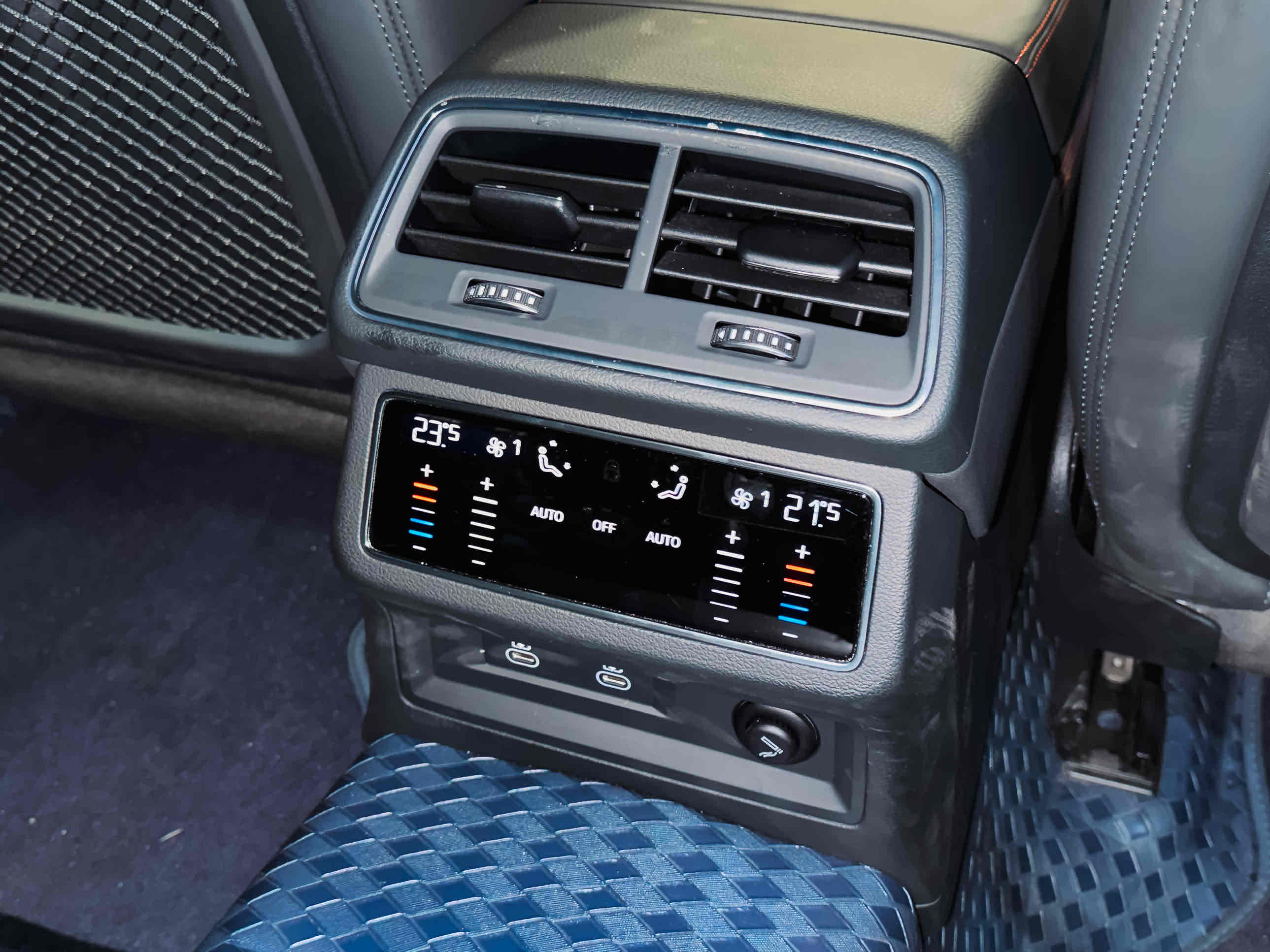 Audi RS 6 2023 #23 Audi RS 6 2023 immagine di auto #23