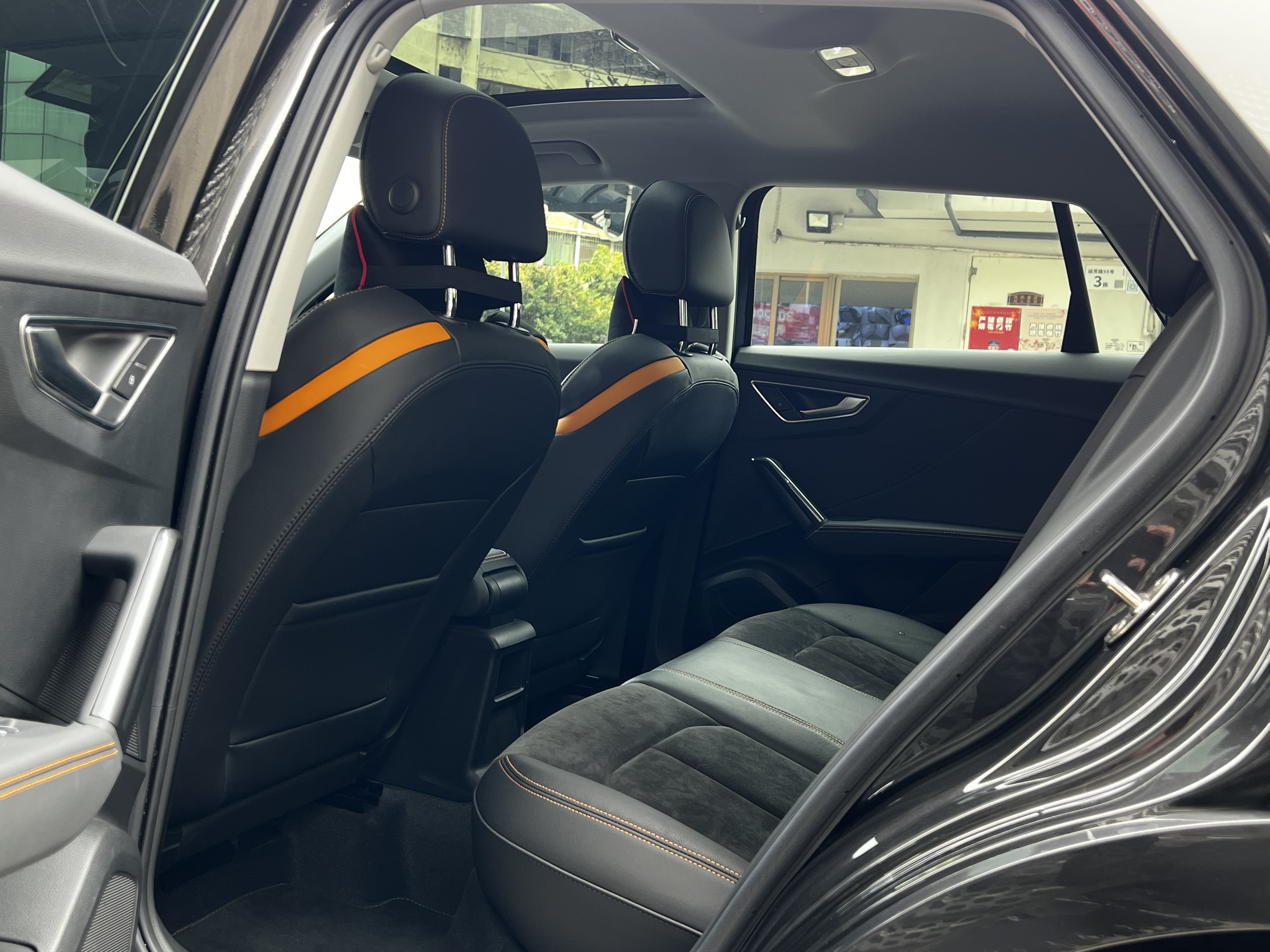 Audi Q2L e-tron 2022 immagine di auto #23