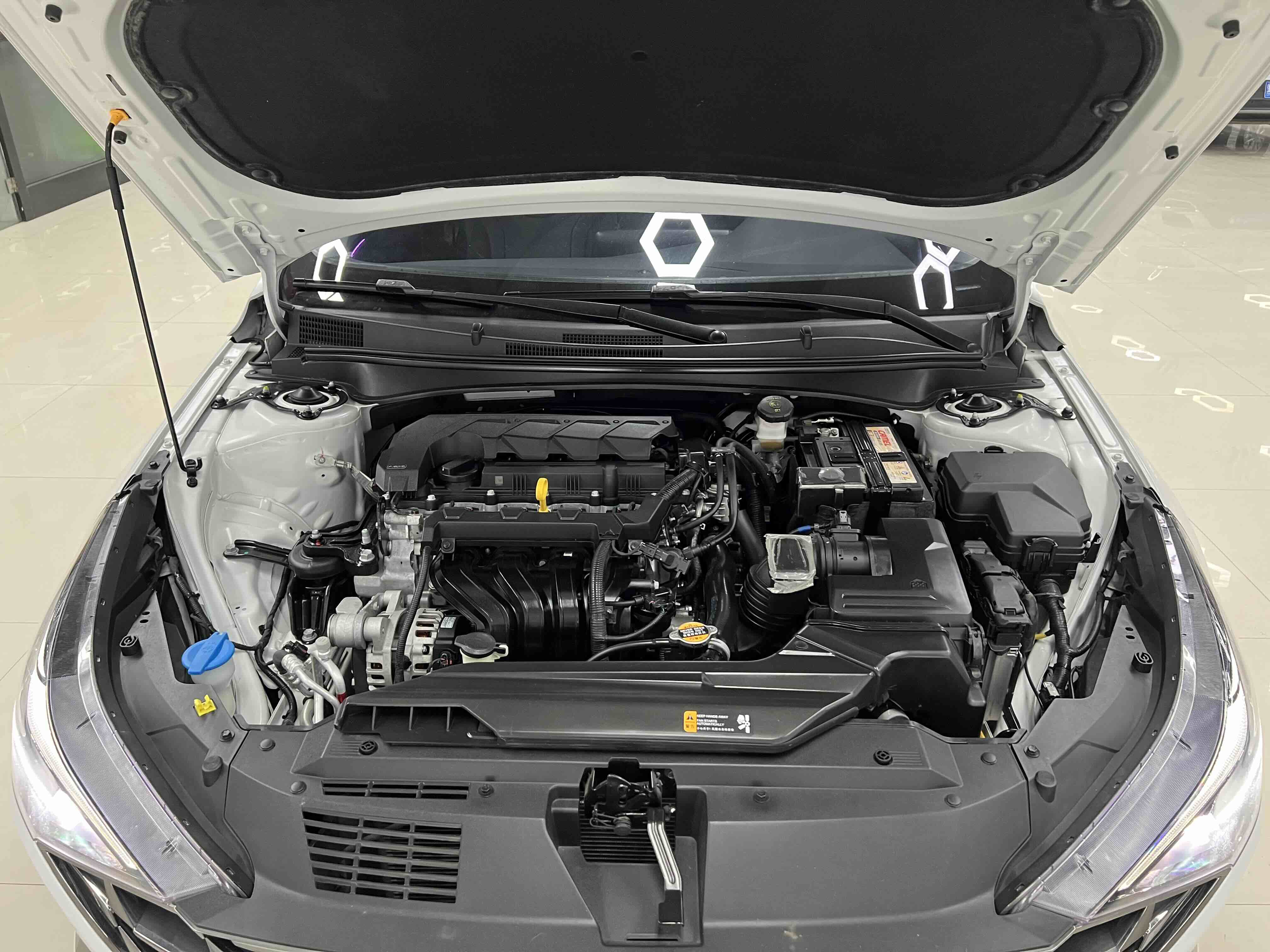 Hyundai Elantra 2023 car image #23