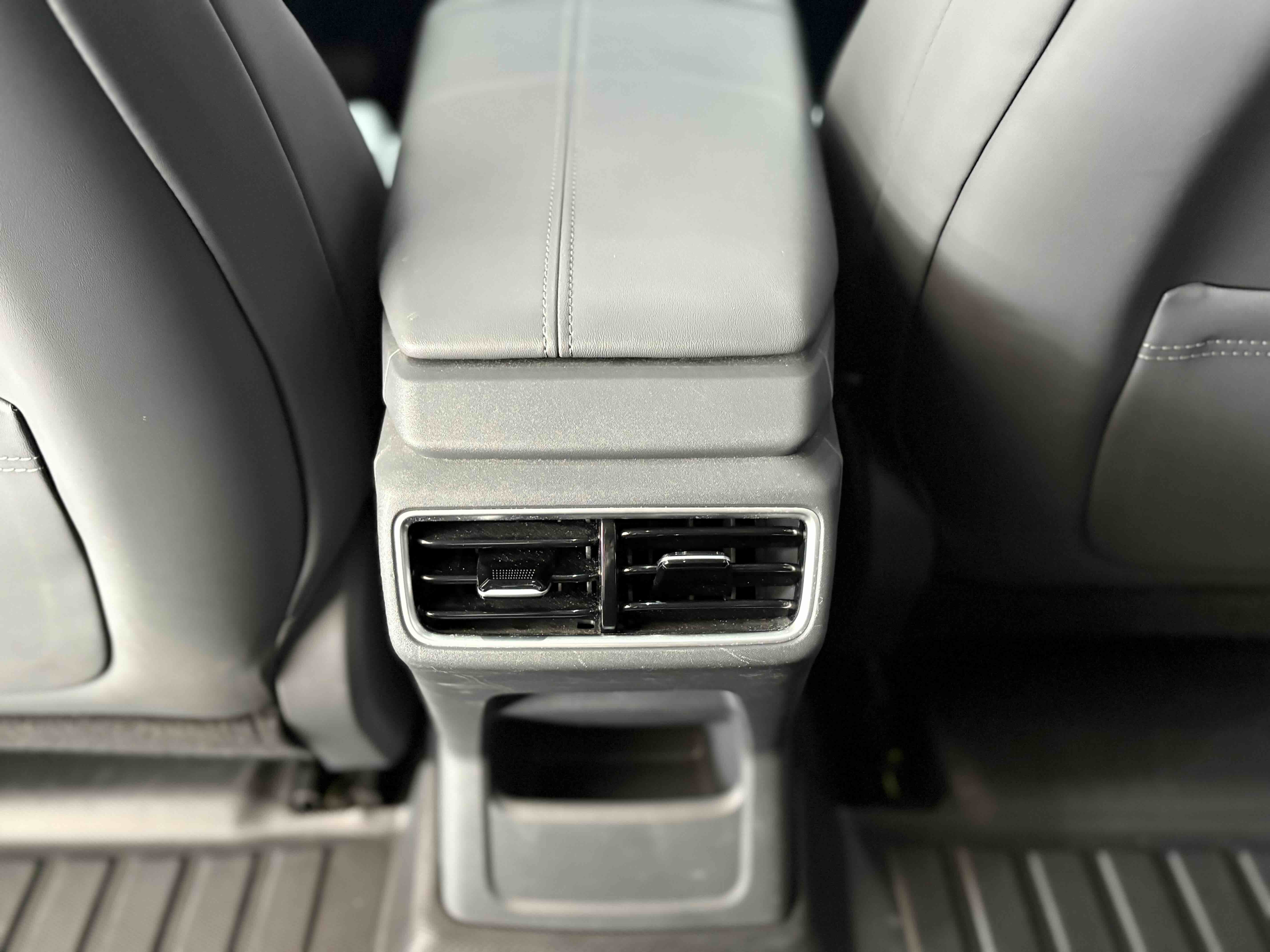 Deepal SL03 2022 immagine di auto #23