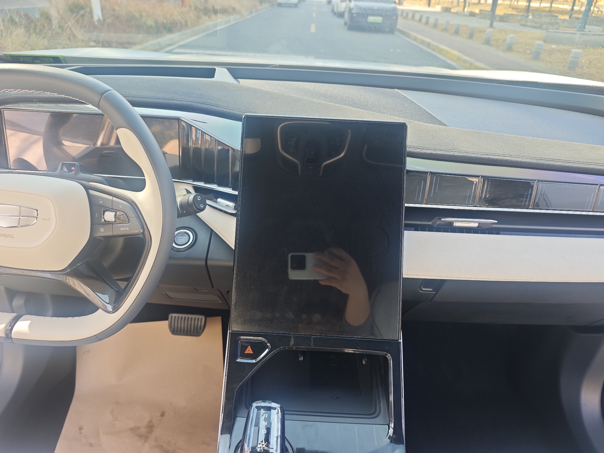 GEELY Boyue L 2023 car image #23