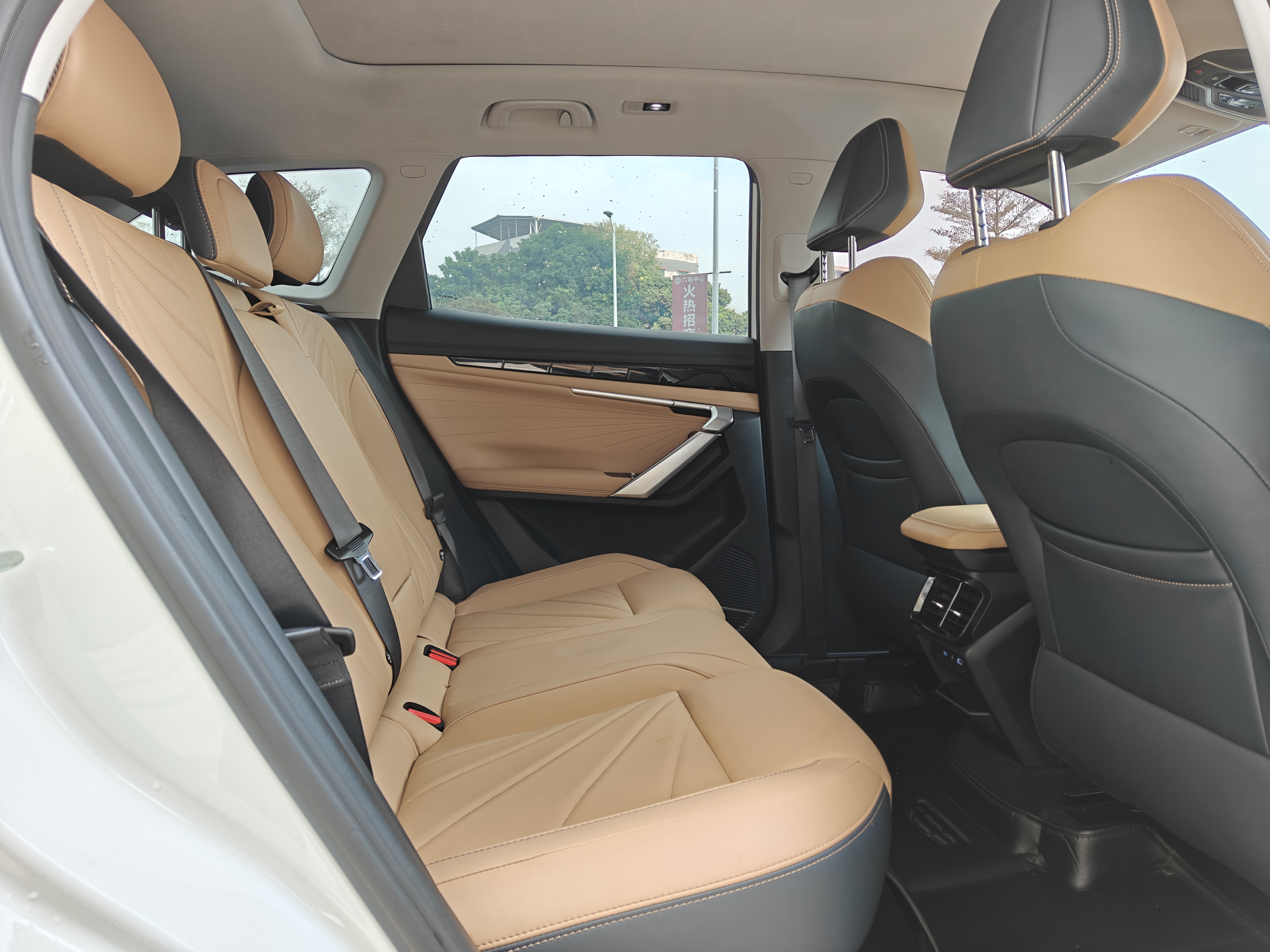 GEELY Boyue L 2023 car image #23