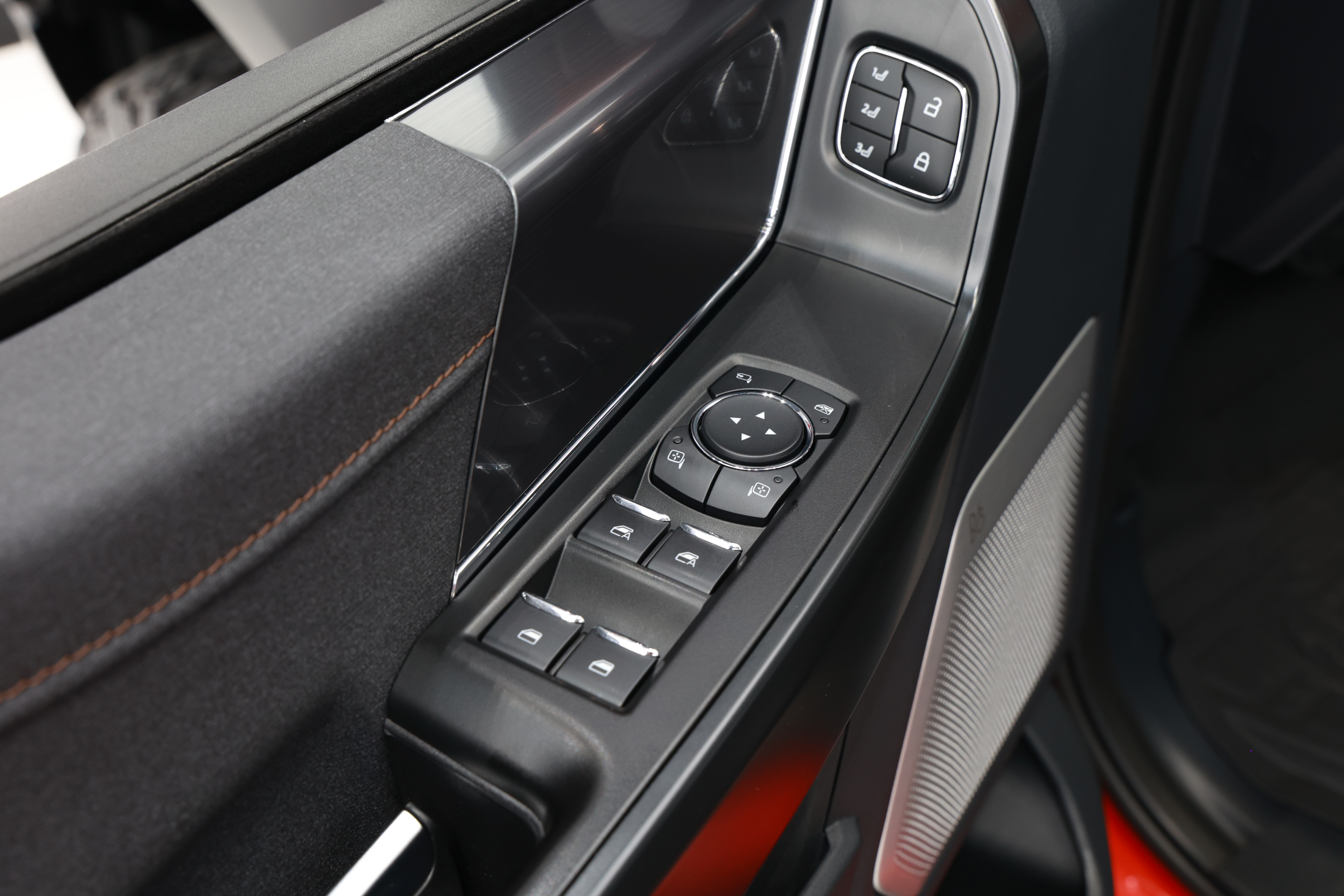 Ford F-150 Raptor 2023 car image #23