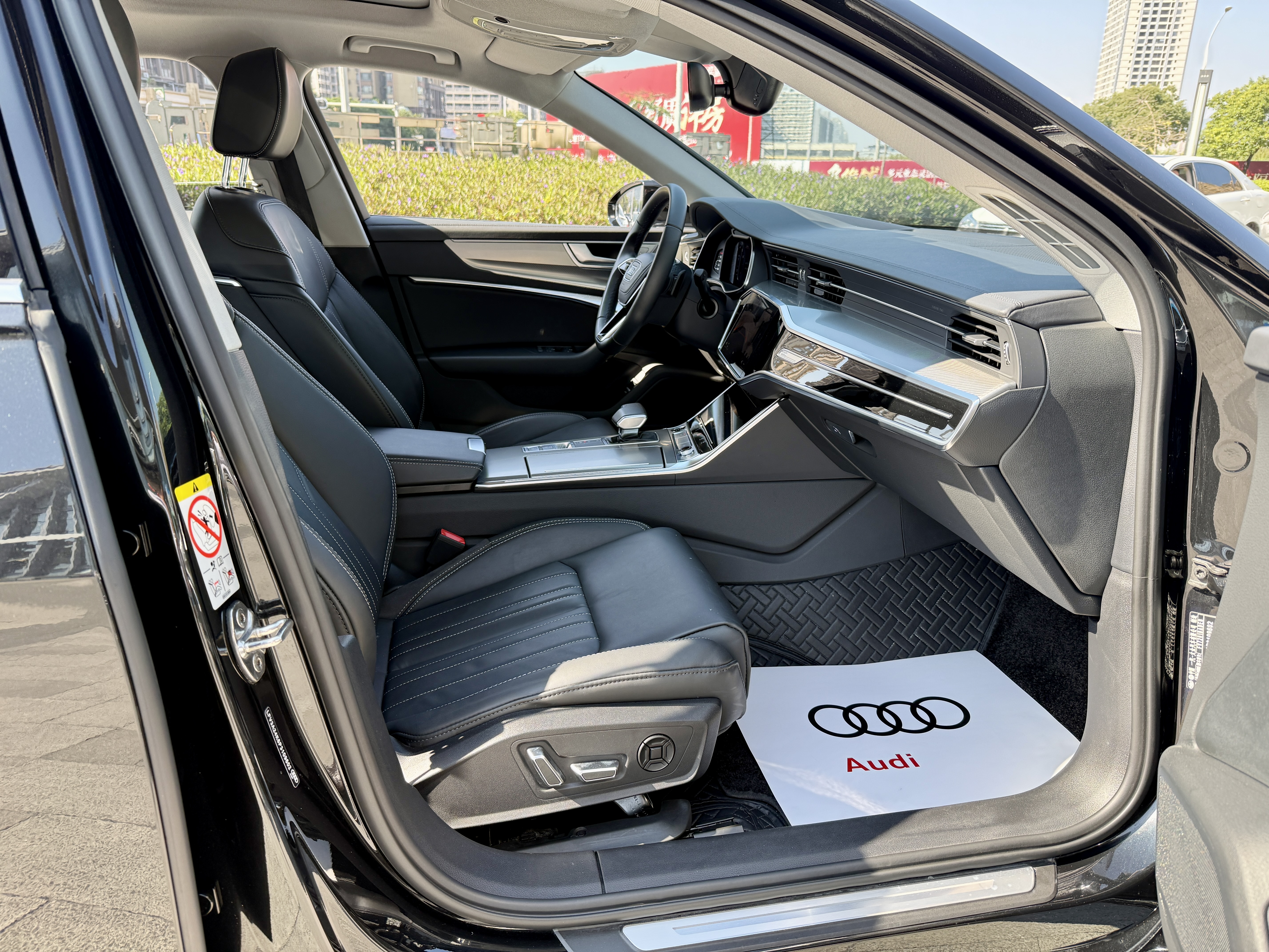 Audi A6L 2023 #23 Audi A6L 2023 car image #23