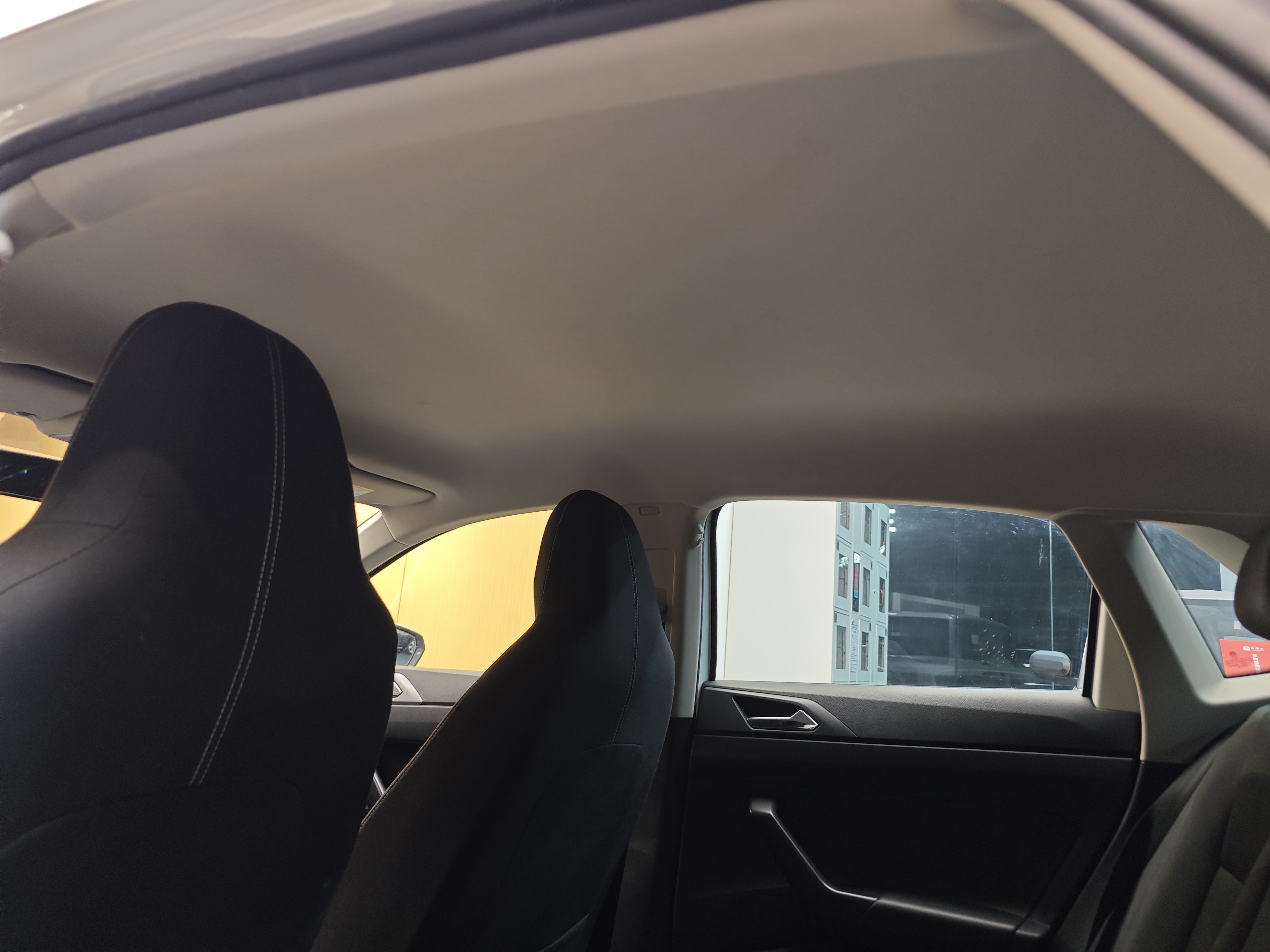Polo 2023 car image #23