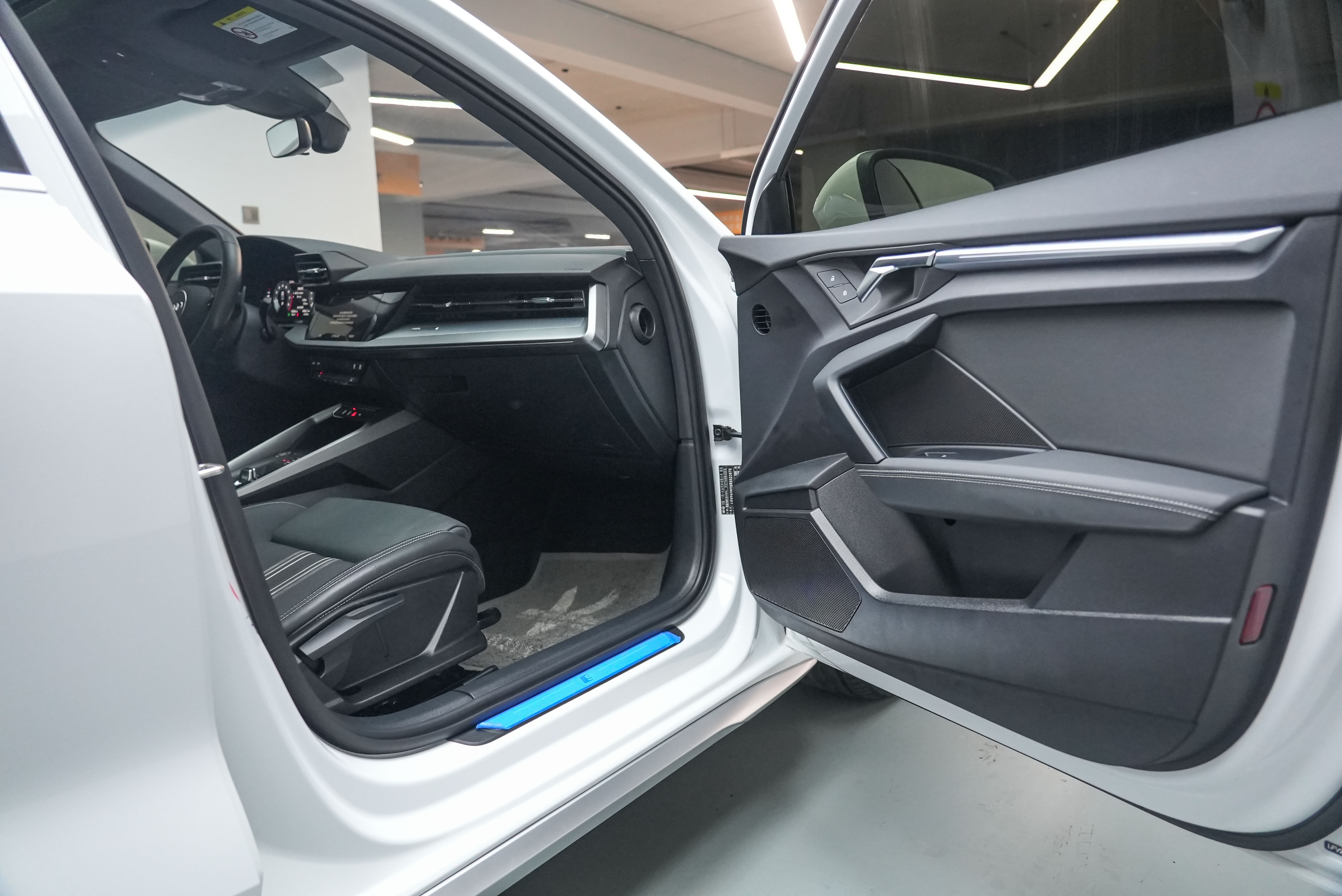 Audi A3 2024 car image #23