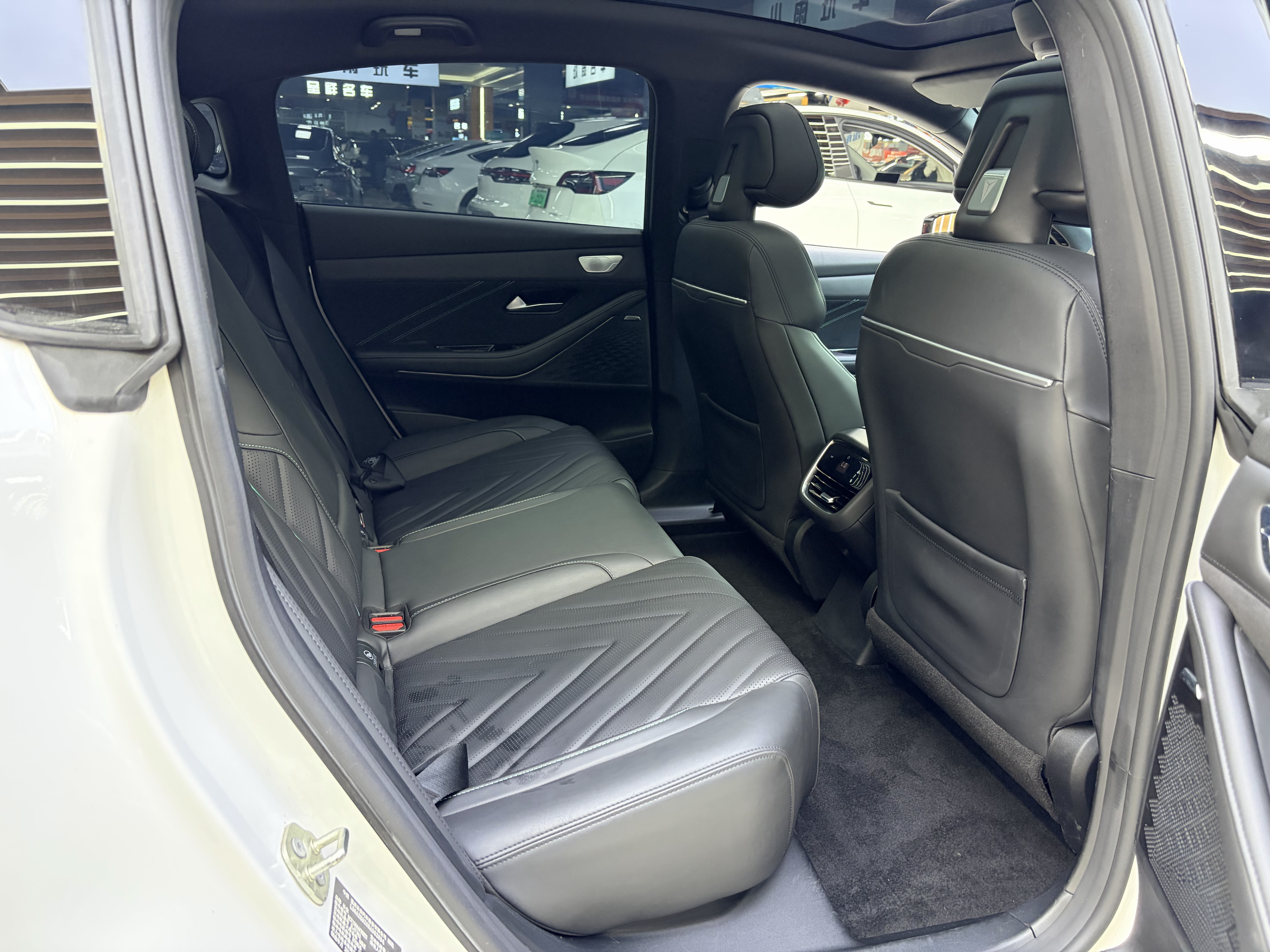 Deepal SL03 2024 car image #23