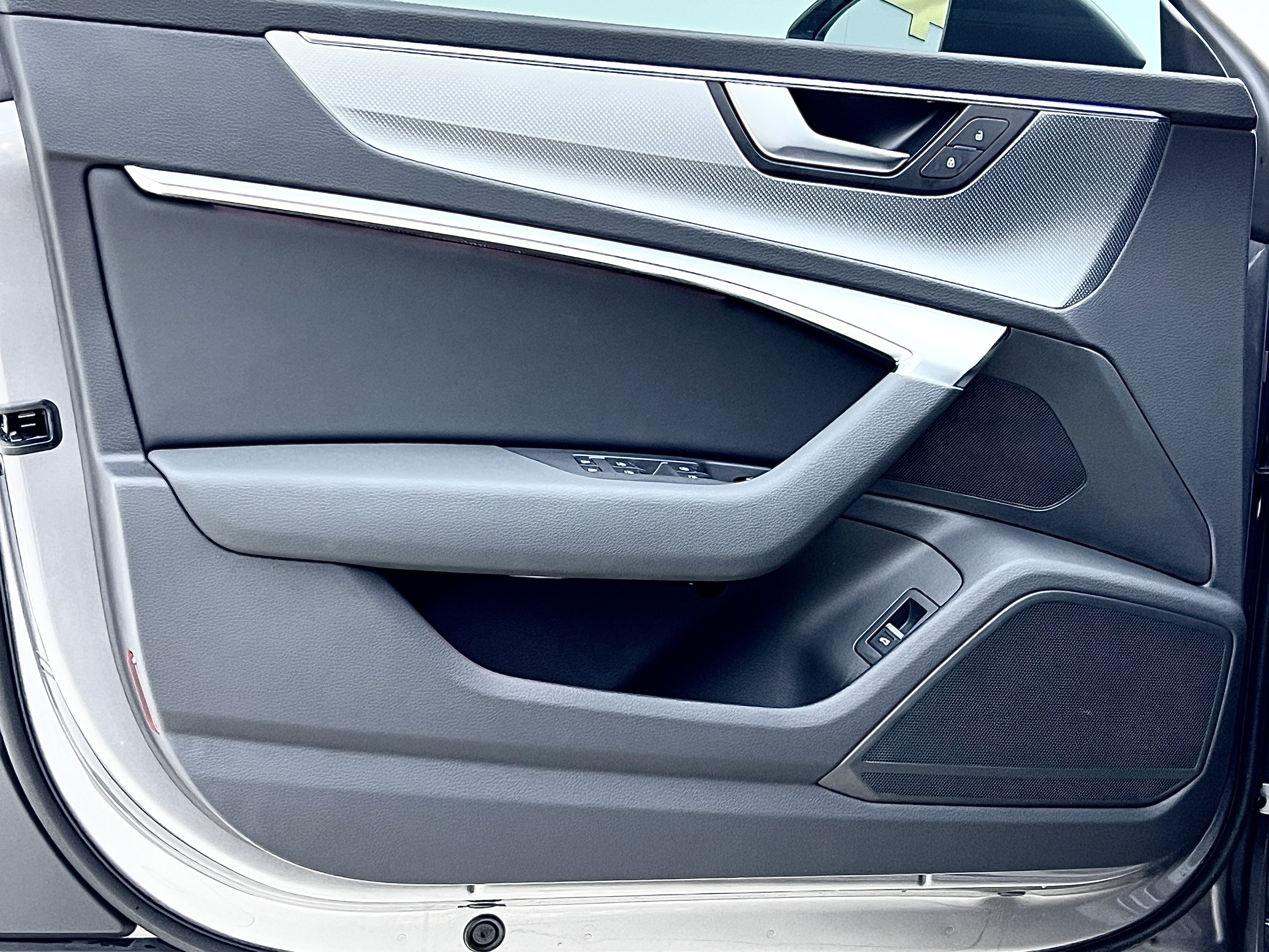 Audi A7L 2024 #23 Audi A7L 2024 صورة سيارة #23