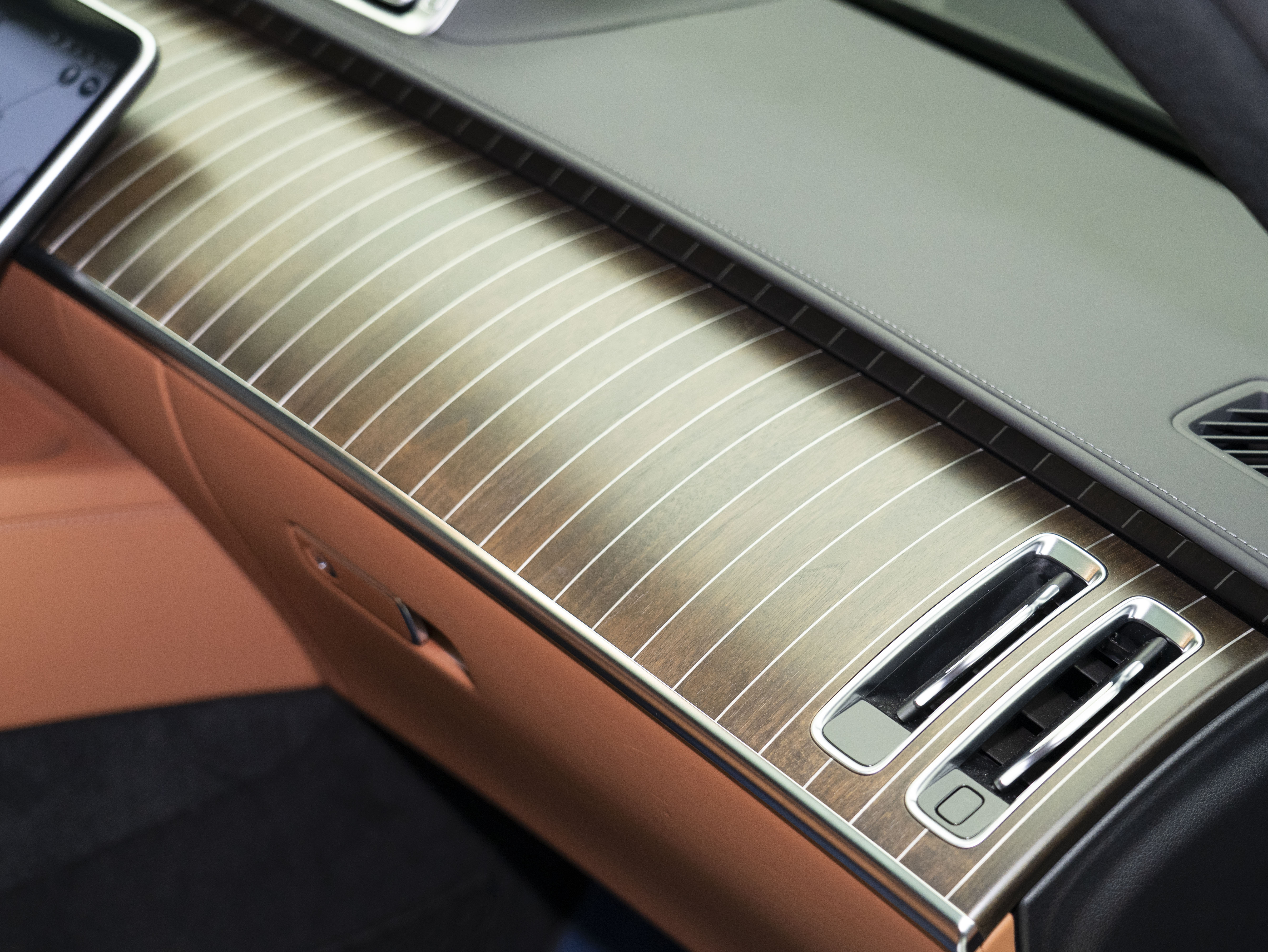 Mercedes-Benz Maybach S Class 2023 car image #23