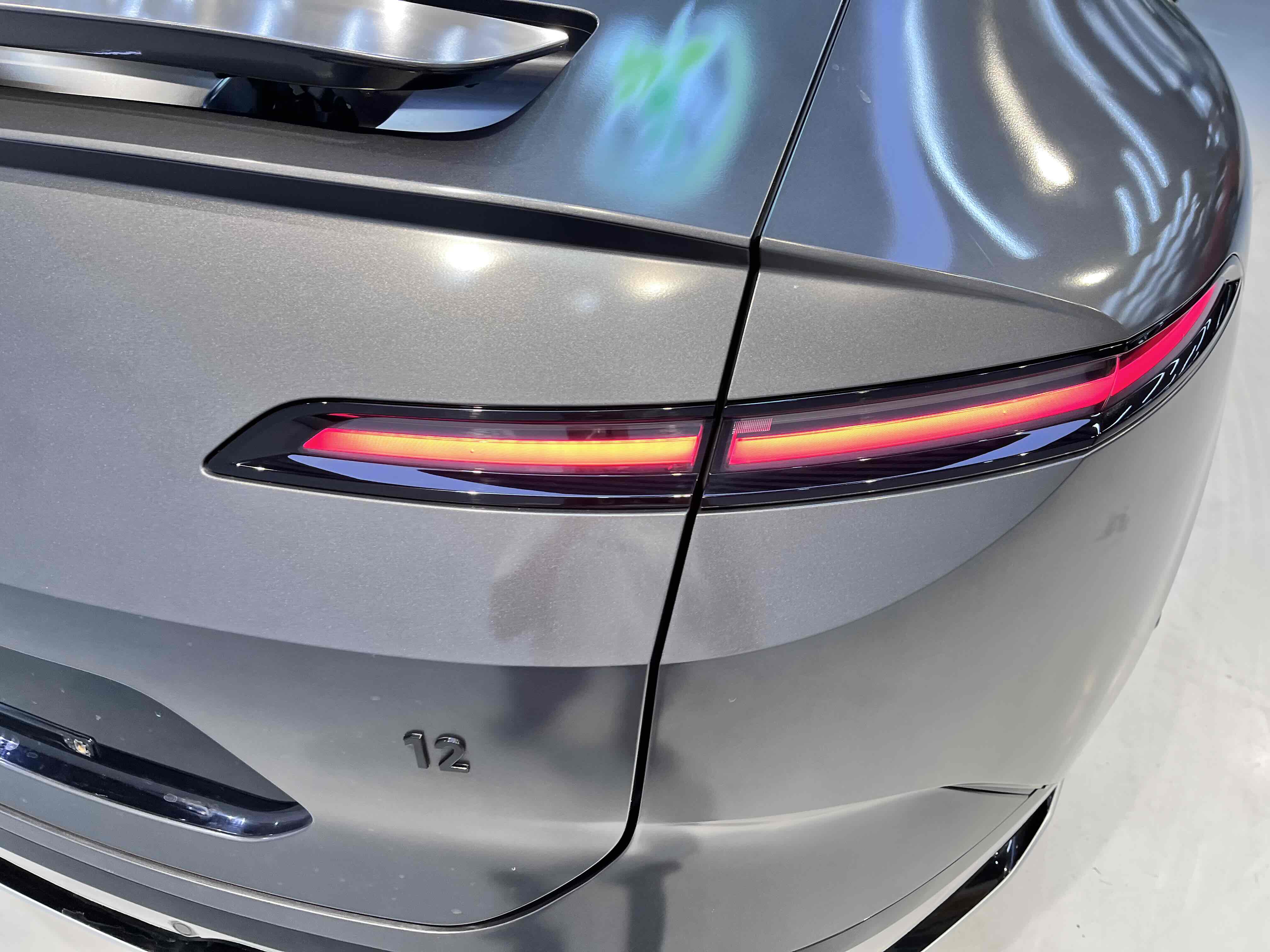 Avatr 12 2024 car image #23