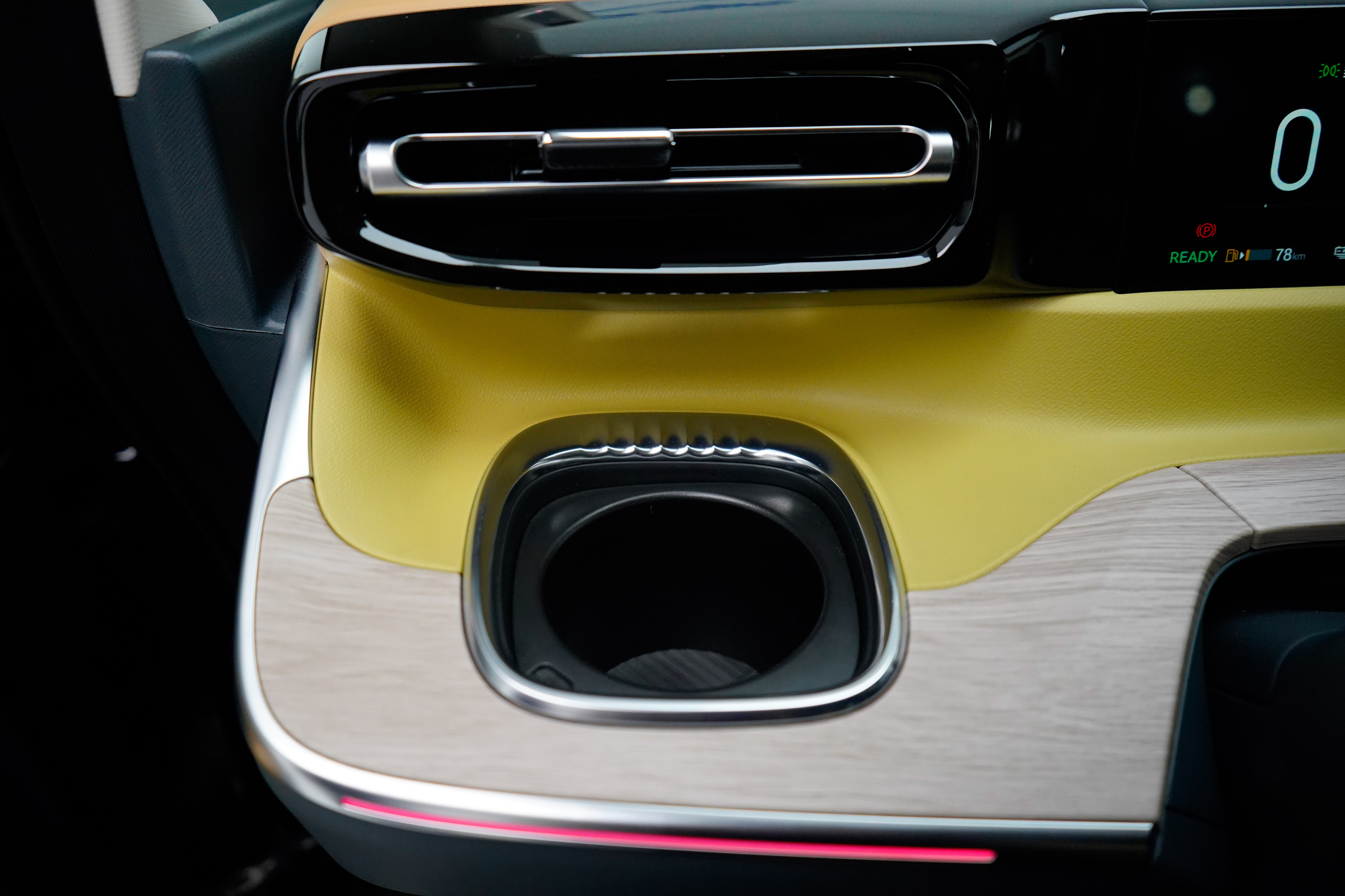 GAC Trumpchi E8 New Energy 2024 car image #23