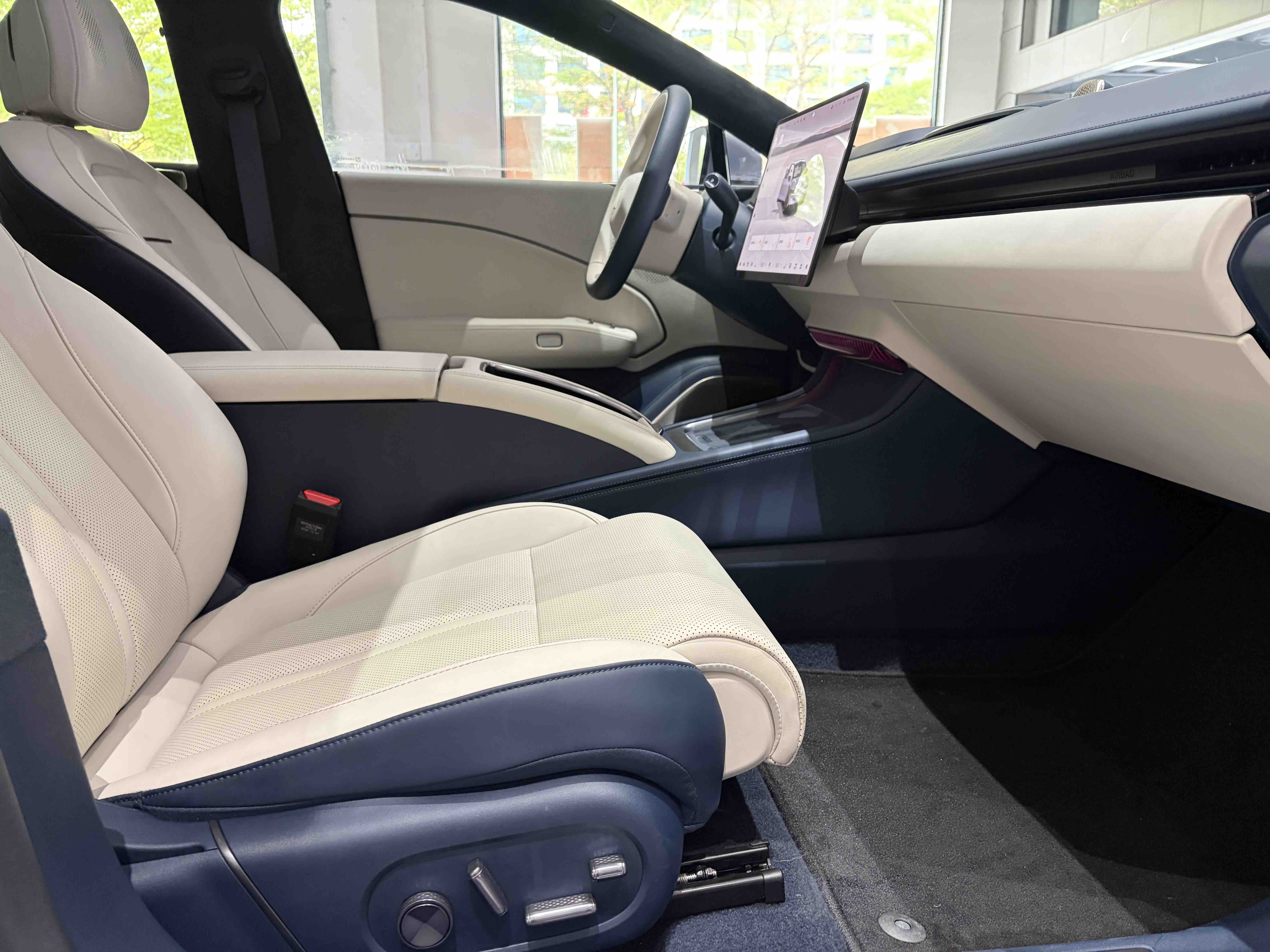 极氪 极氪007 2025 汽车图片 #23