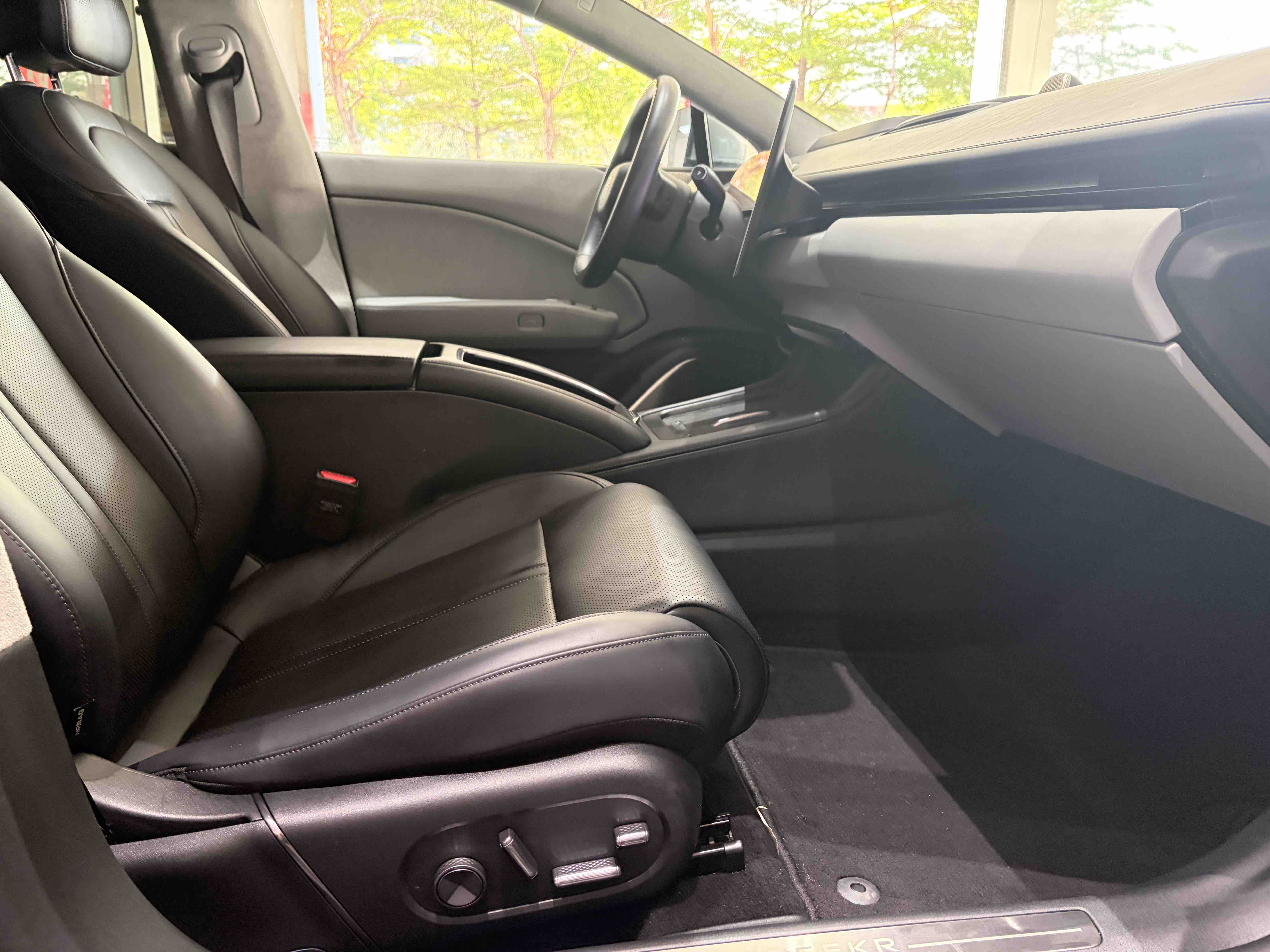 极氪 极氪007 2024 汽车图片 #23