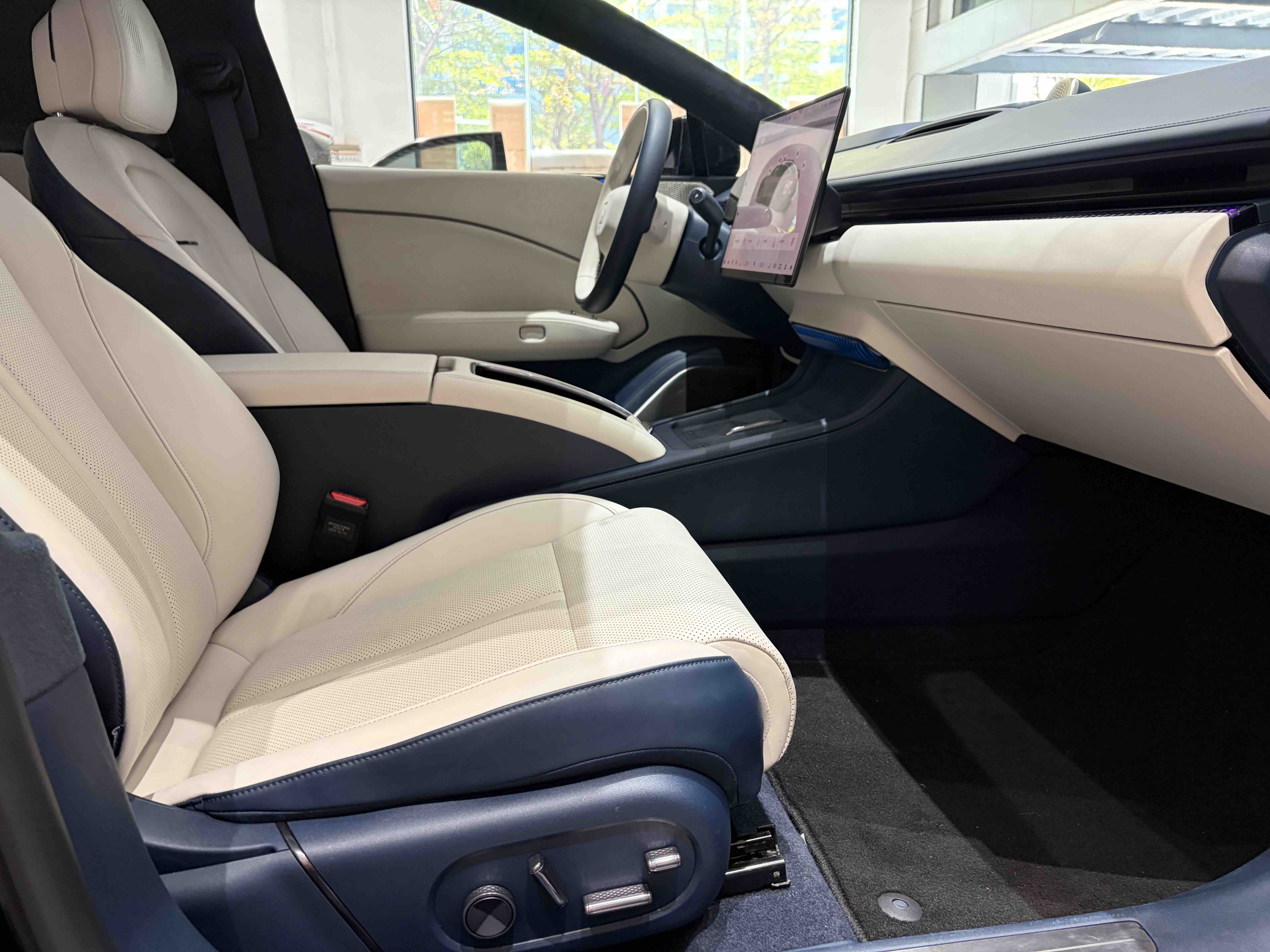 极氪 极氪007 2024 汽车图片 #23