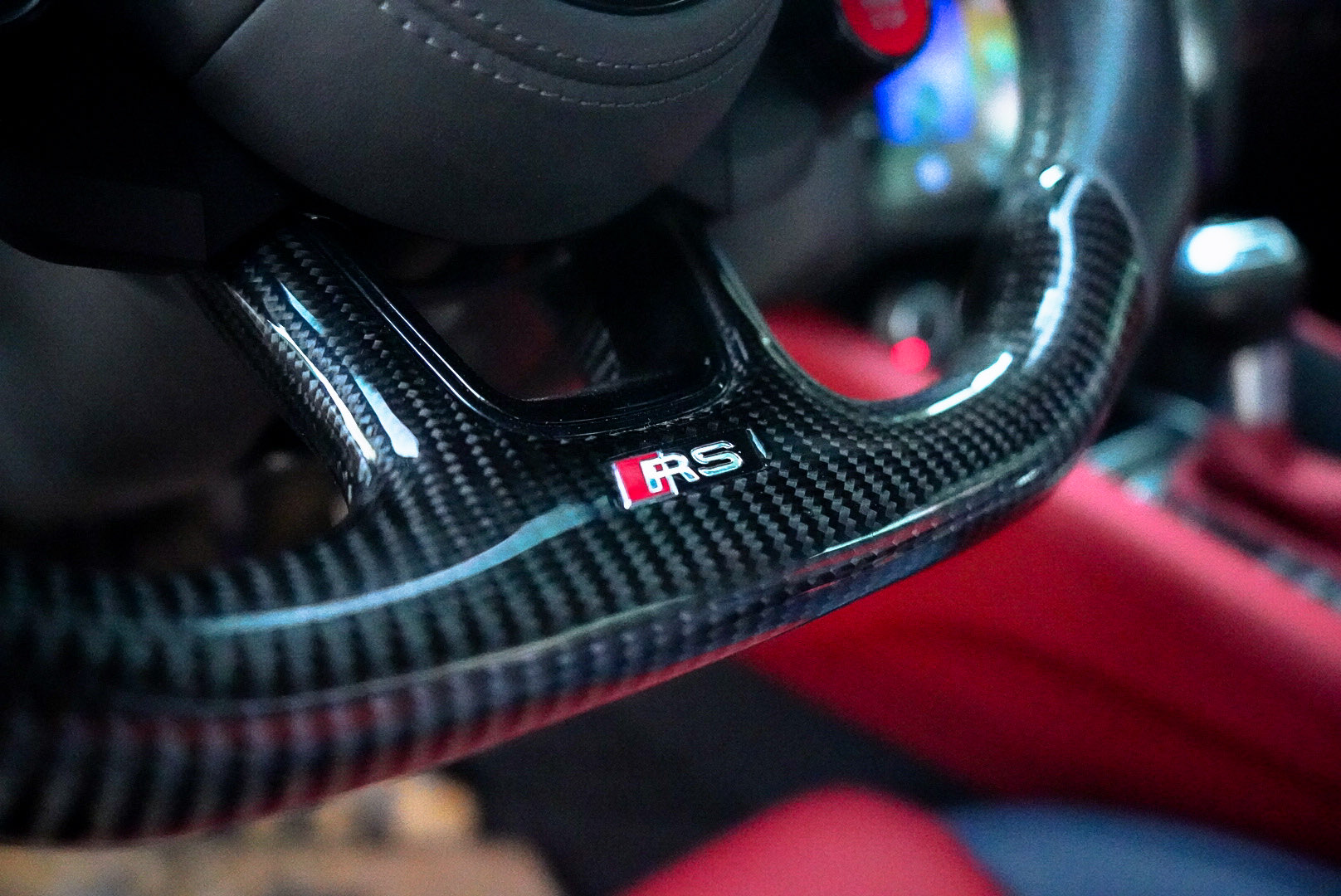 Audi TTS 2011 car image #23