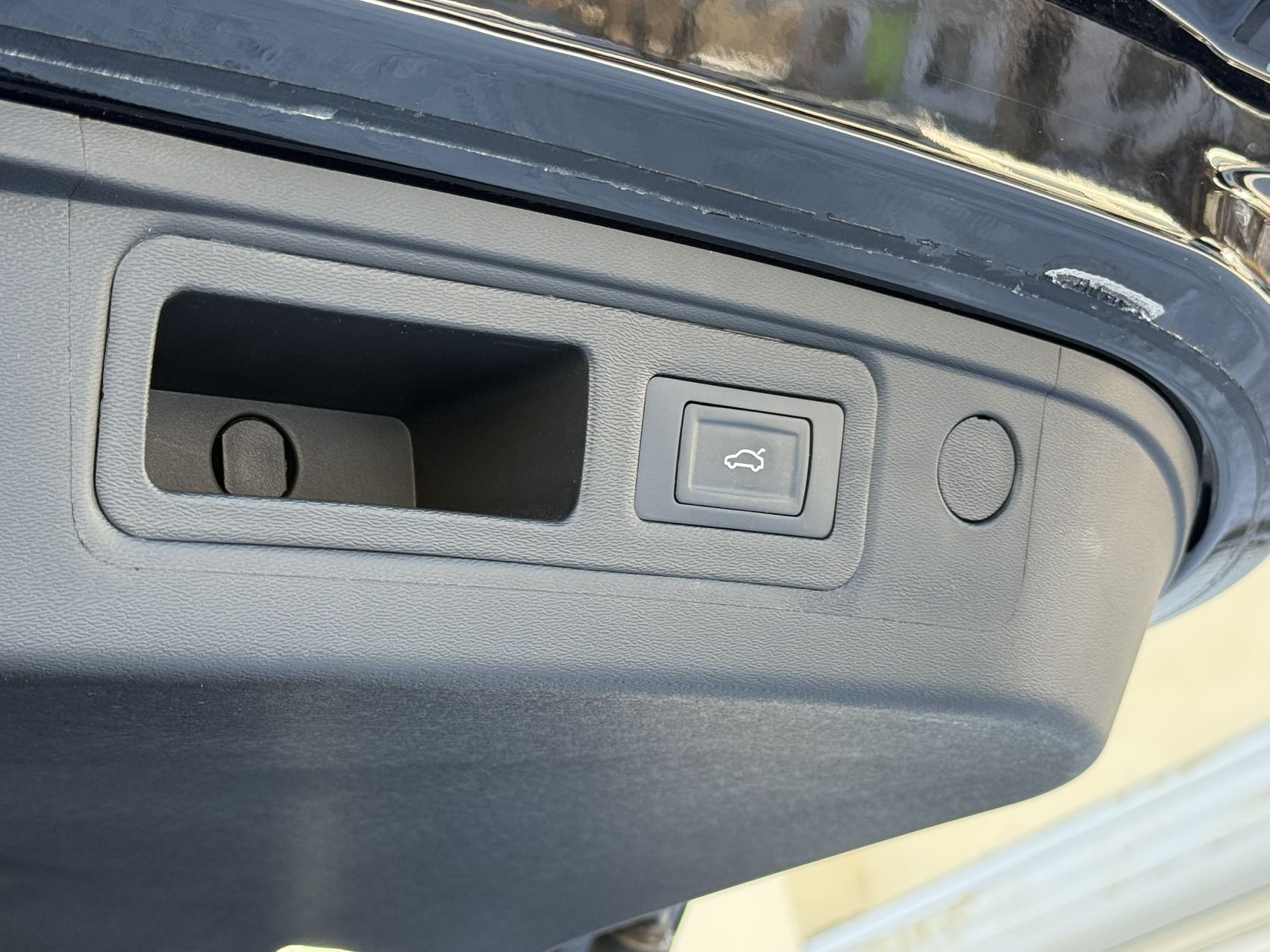 X70 PLUS 2024 car image #23